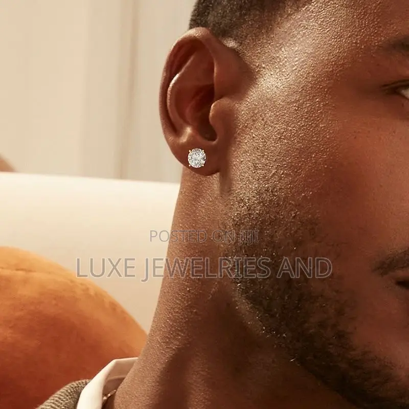 Quality Magnetic Stud for Men (No Ear Piercing Required)