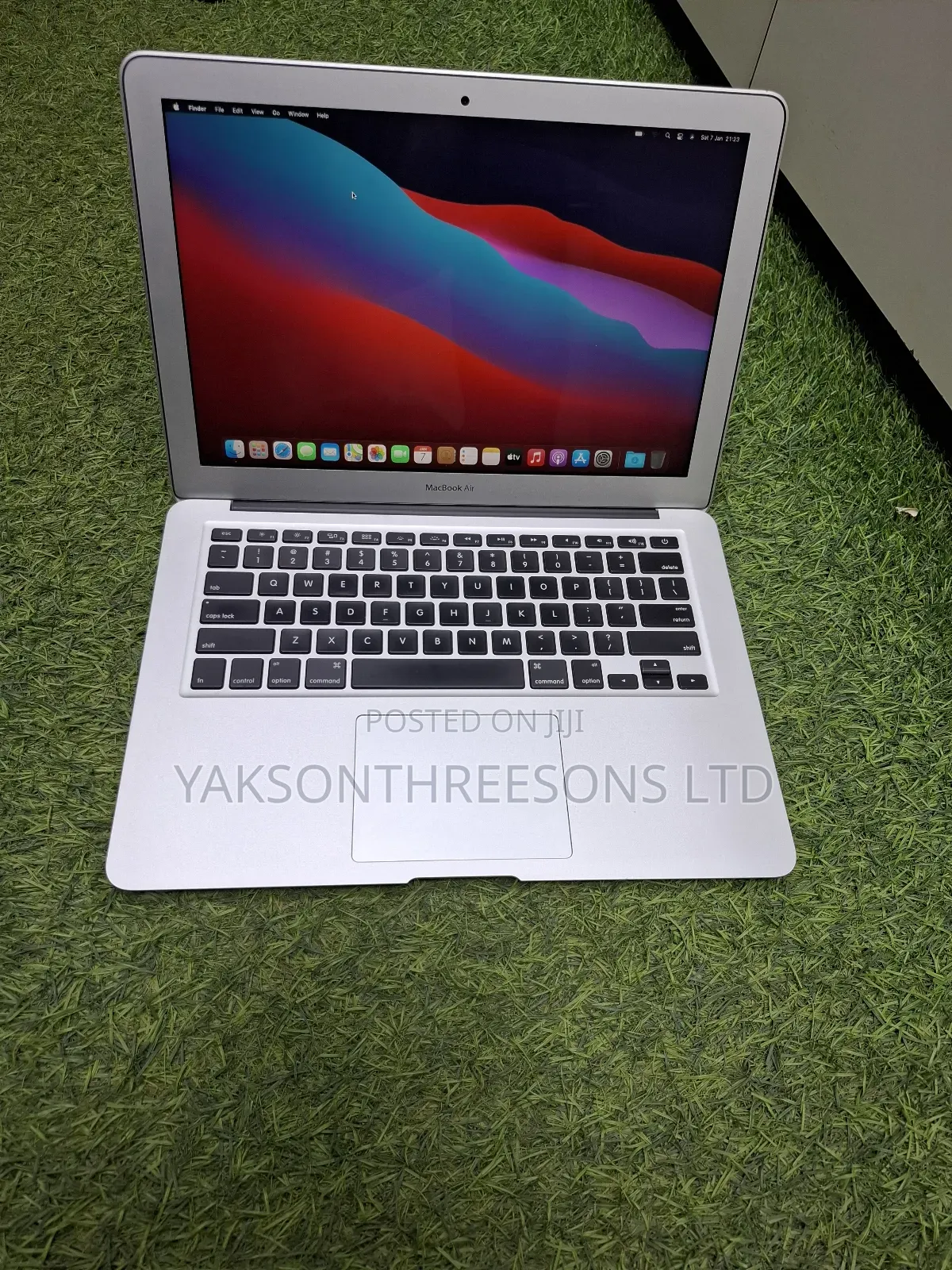 Laptop Apple MacBook Air 2017 8GB Intel Core i5 SSD 256GB