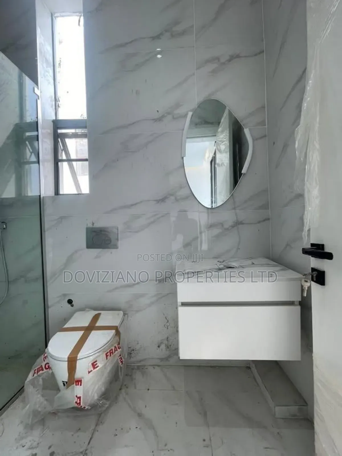 2bdrm Apartment in Lekki Phase 1 for sale