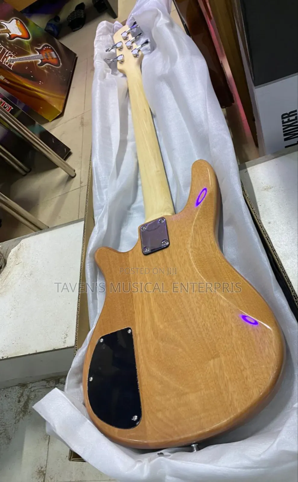 Wellsound Electric Bass Guitar