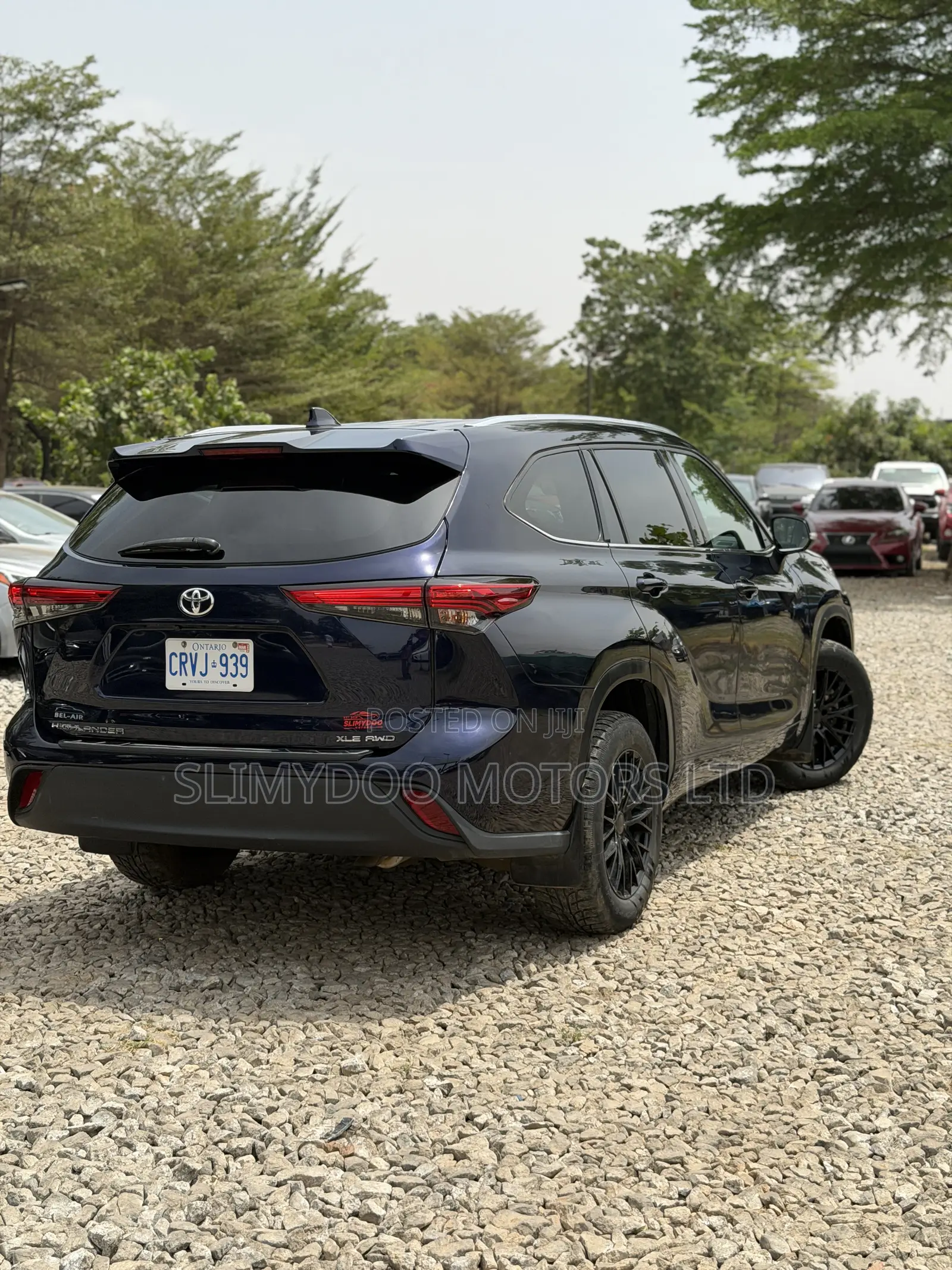 Toyota Highlander XLE 2021 Blue