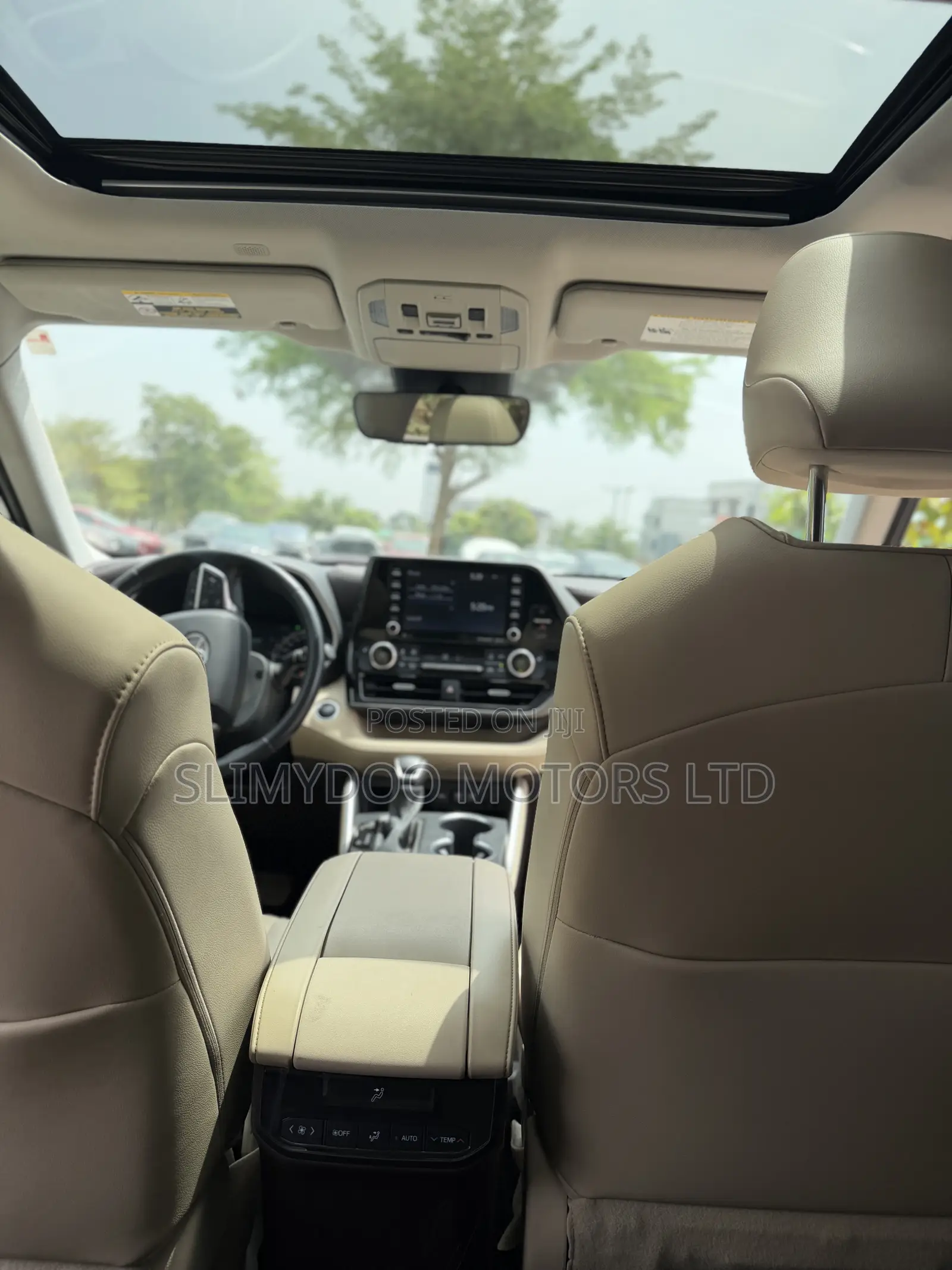Toyota Highlander XLE 2021 Blue