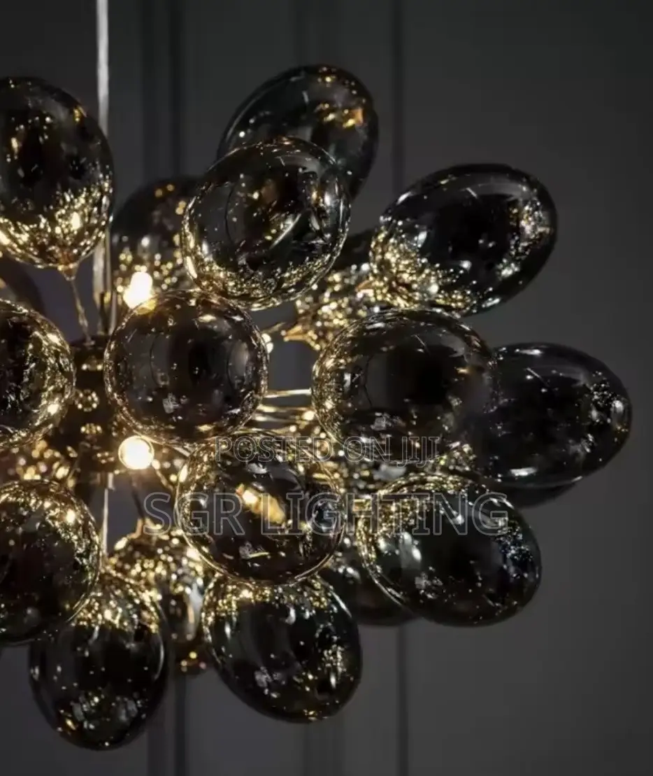Giraffe Nordic Creative Postmodern Resin Chandelier