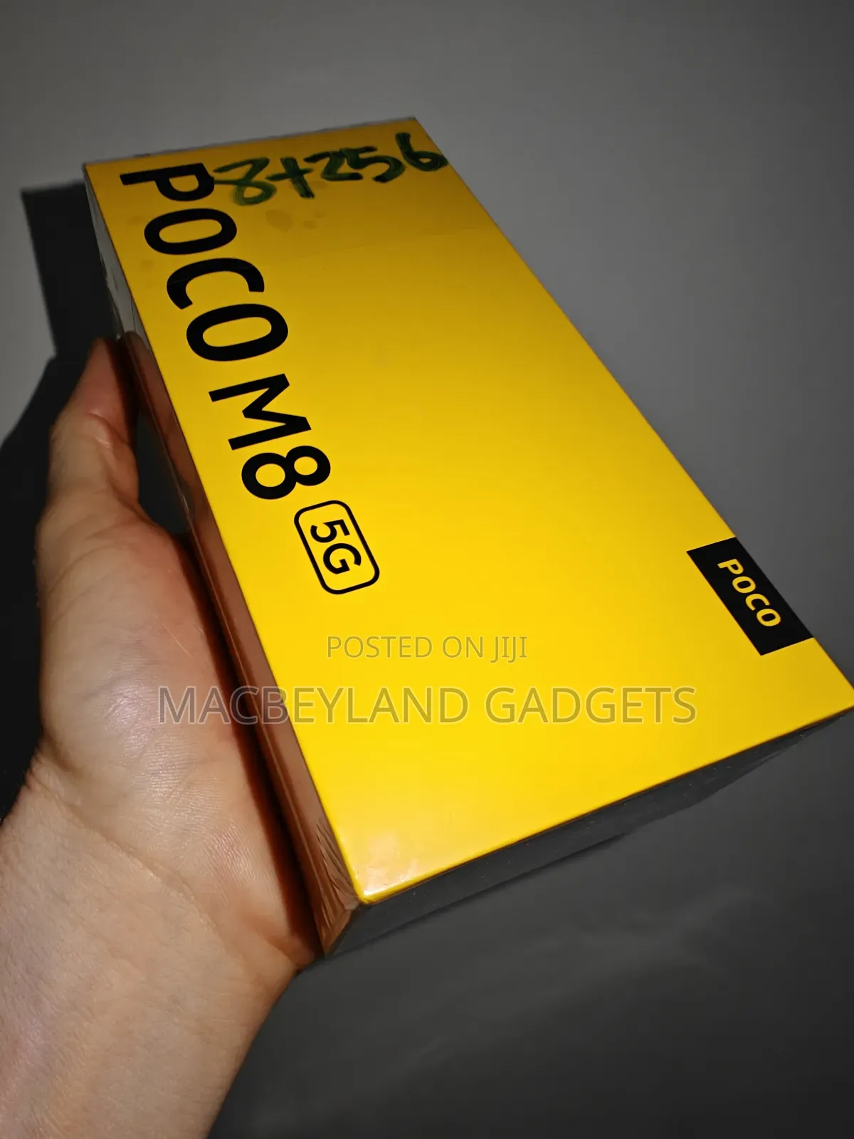 New Xiaomi Poco M8 256 GB Silver