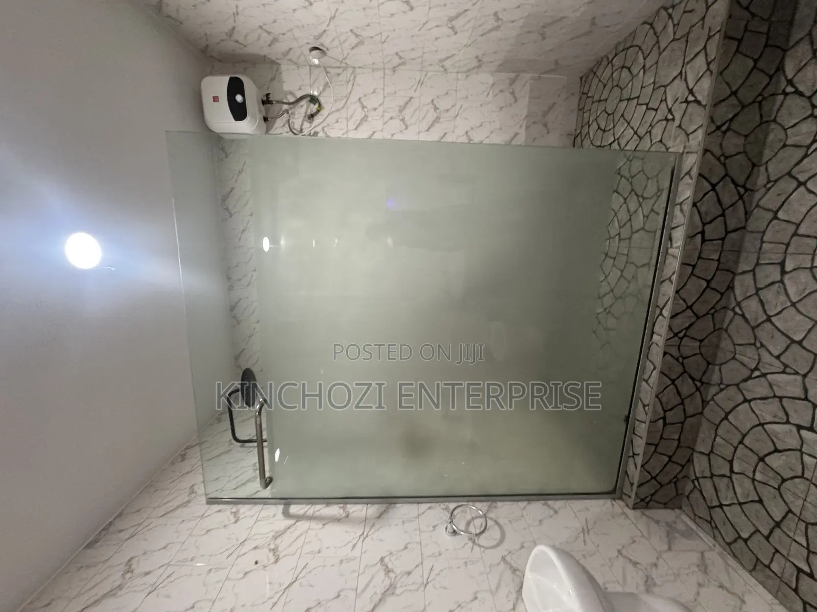 3bdrm Block of Flats in Lekki Luxury Flats for rent