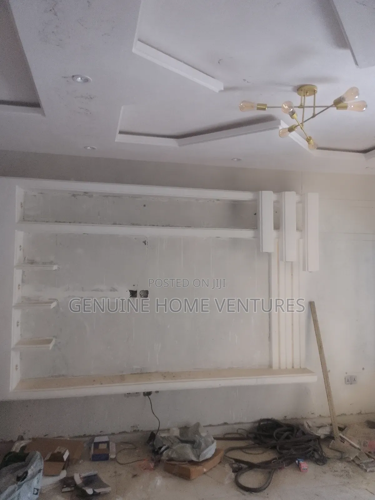 Mini Flat in Agric for rent