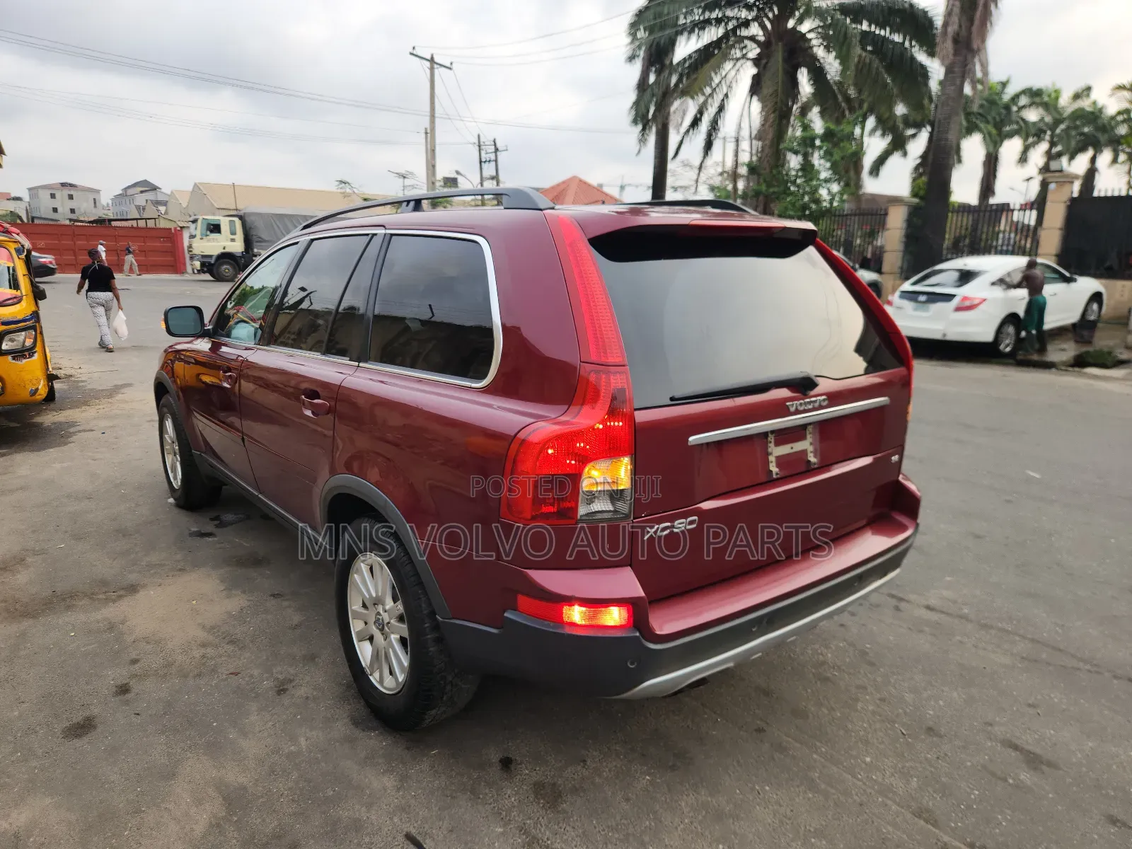 Volvo XC90 3.2 4dr SUV FWD (3.2L 6cyl 6A) 2009 Red