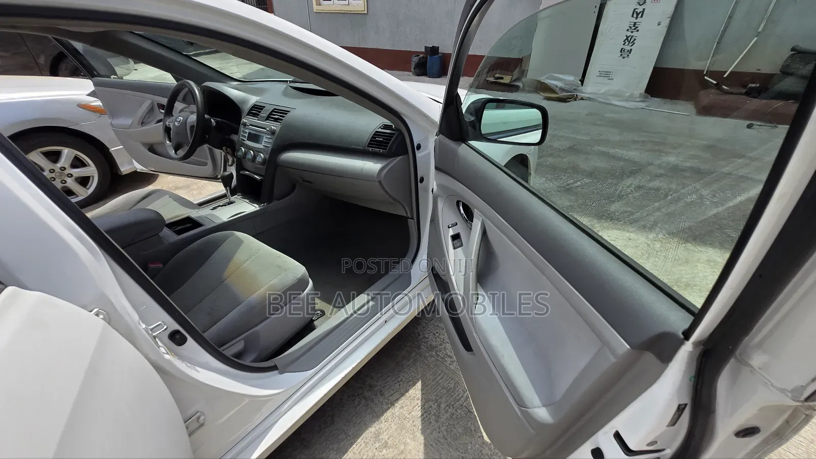 Toyota Camry LE 4dr Sedan (2.4L 4cyl 5A) 2008 White