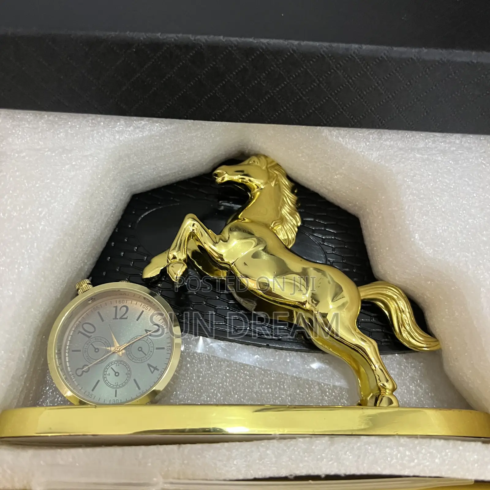 Golden Horse Clock Decoration Golden Home Decoration Car Ornaments