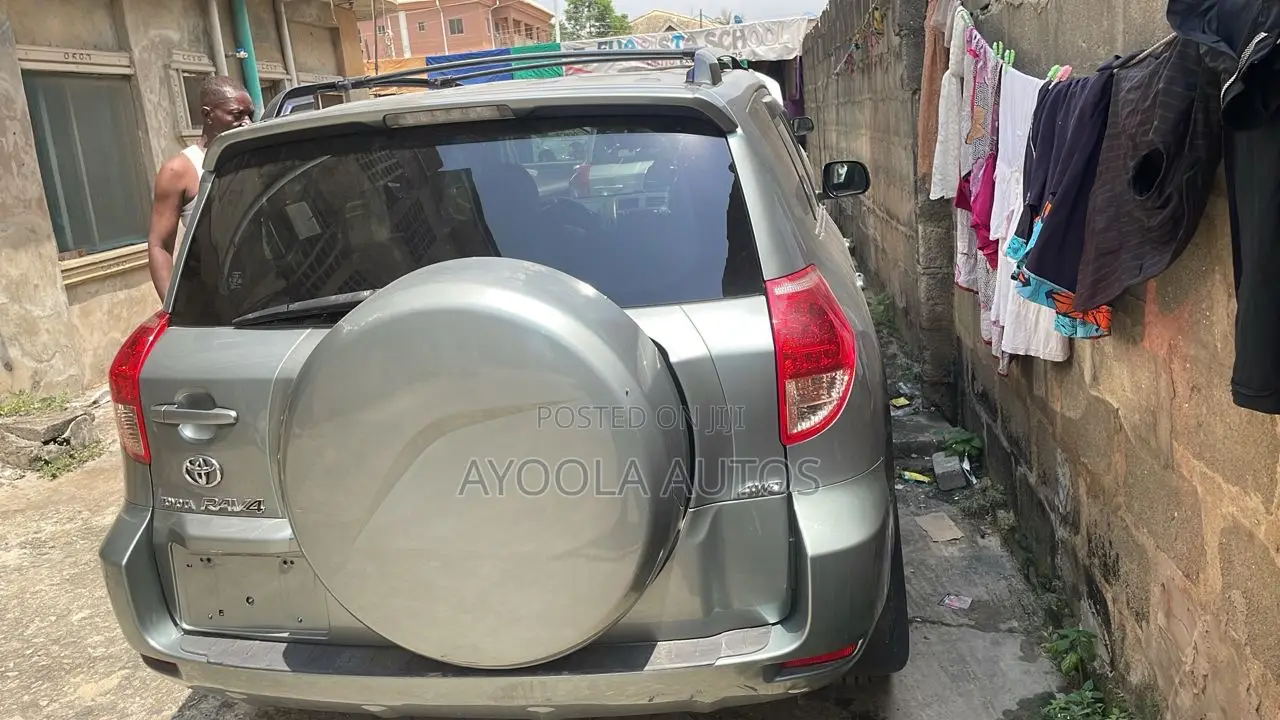 Toyota RAV4 2008 Green