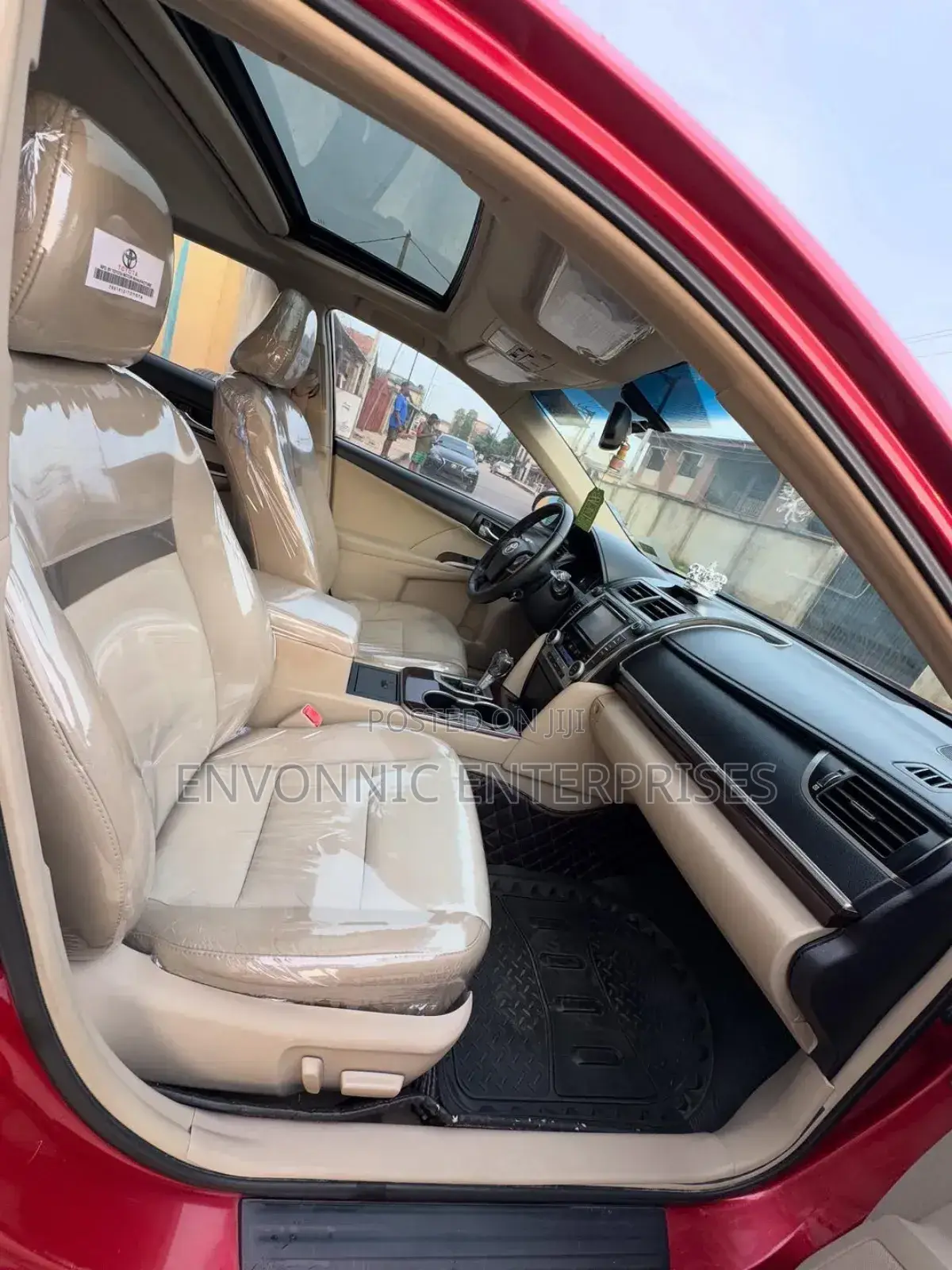 Toyota Camry LE 4dr Sedan (2.5L 4cyl 6A) 2013 Red