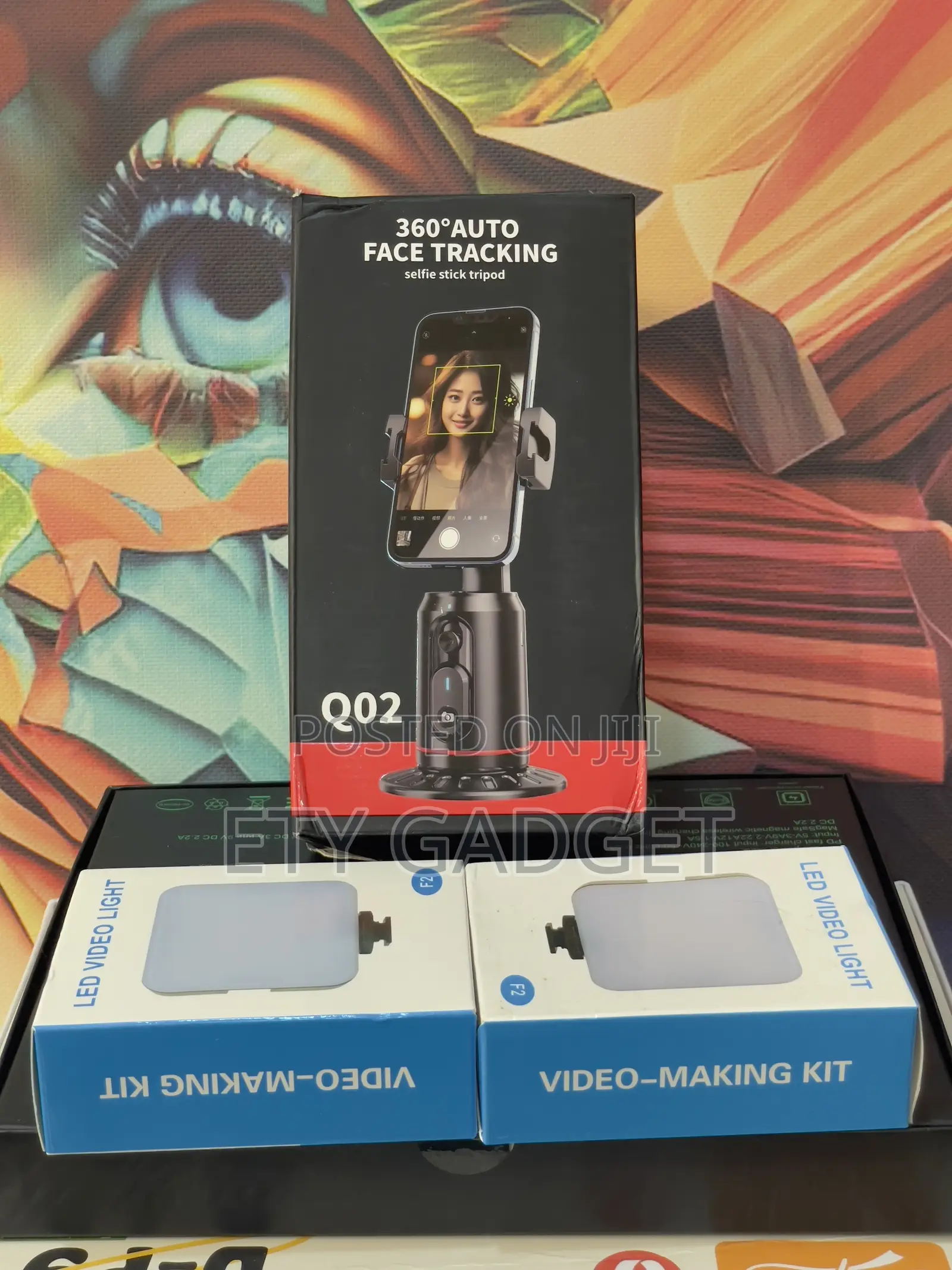 360 Face Tracking Tripod Q02 Comes With a Stand and 2.Video Led Light
