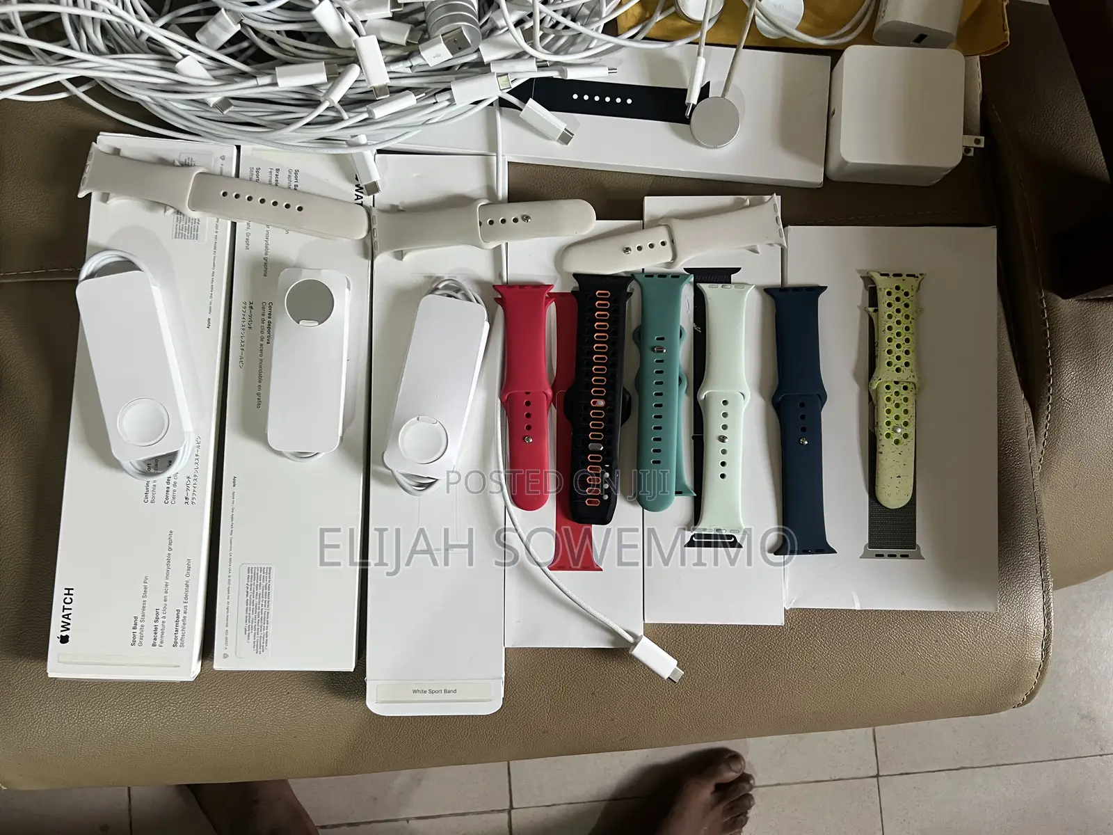 Apple Watch Straps and Charger 65pieces Available