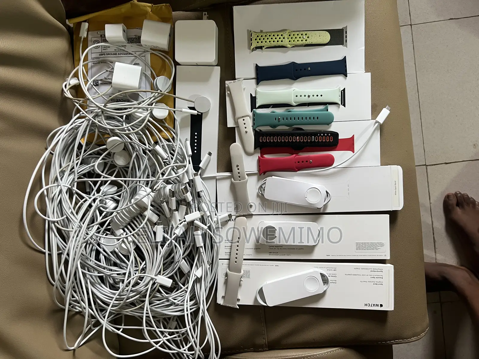 Apple Watch Straps and Charger 65pieces Available