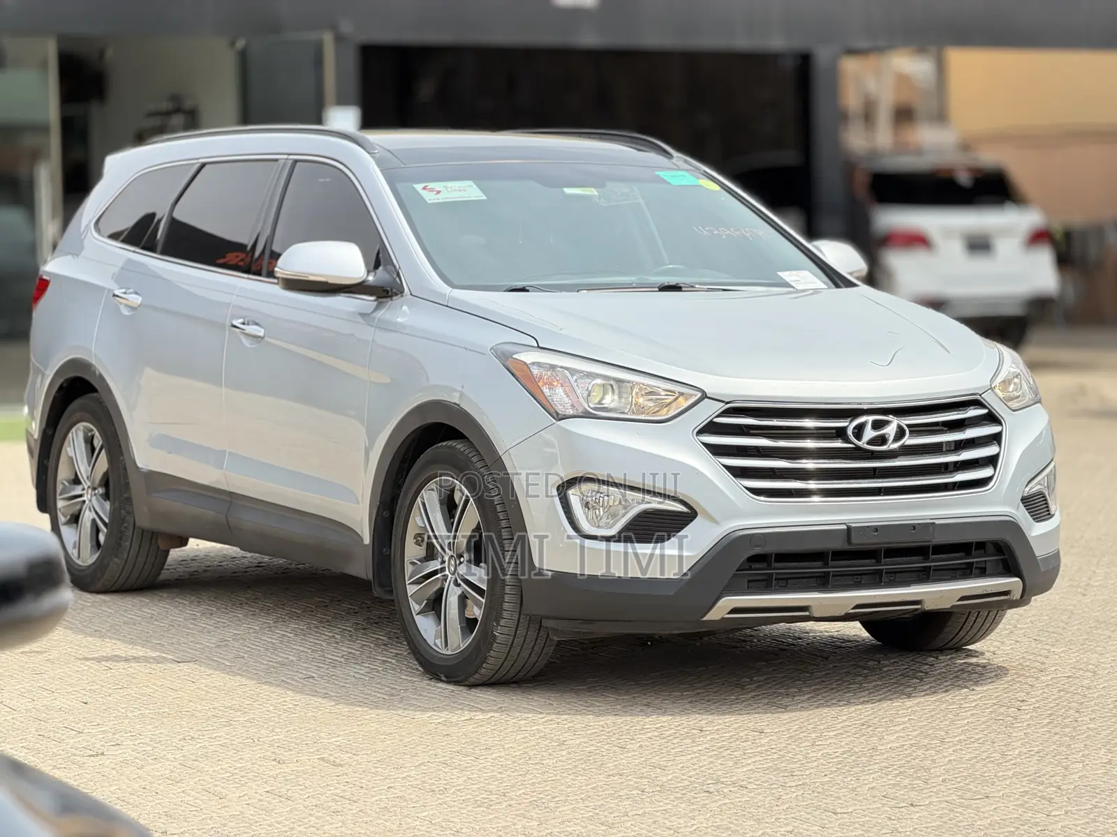Hyundai Santa Fe Limited 4dr SUV AWD (3.3L 6cyl 6A) 2015 Silver