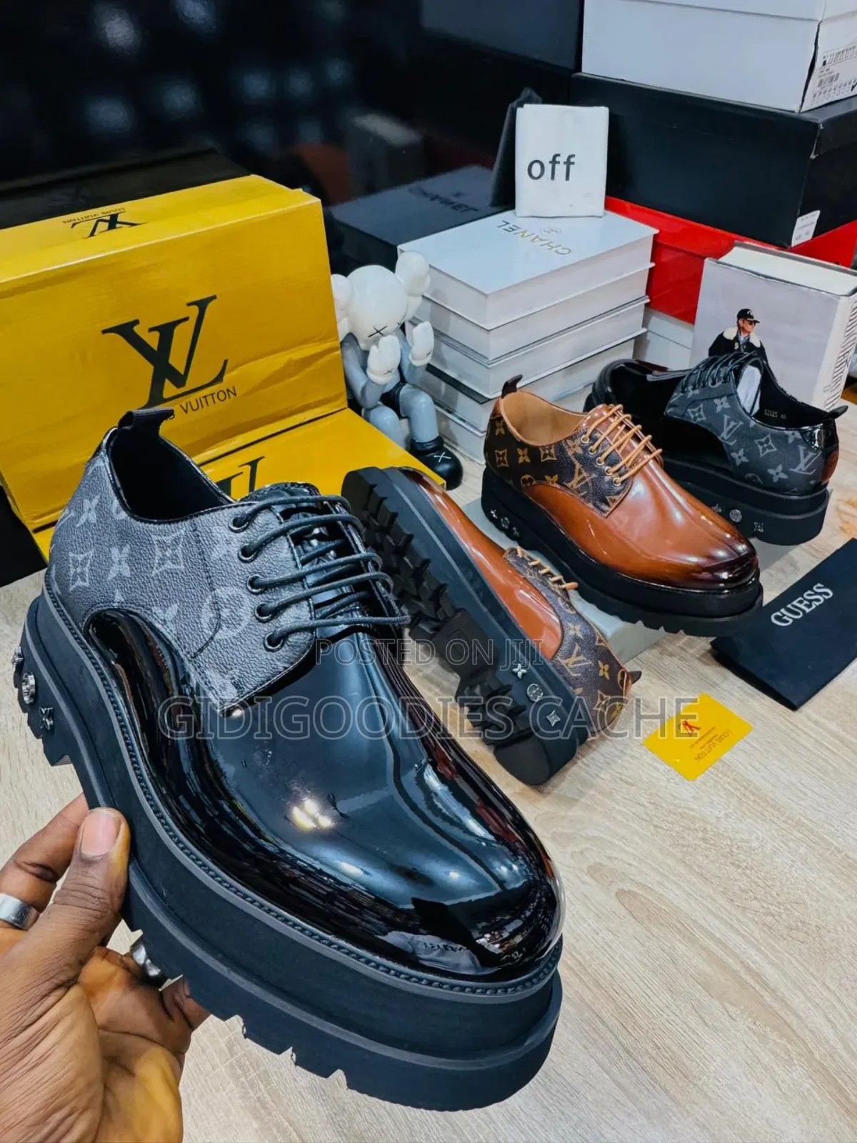 Lv Double Sole Wetlook Lace-Up Shoes