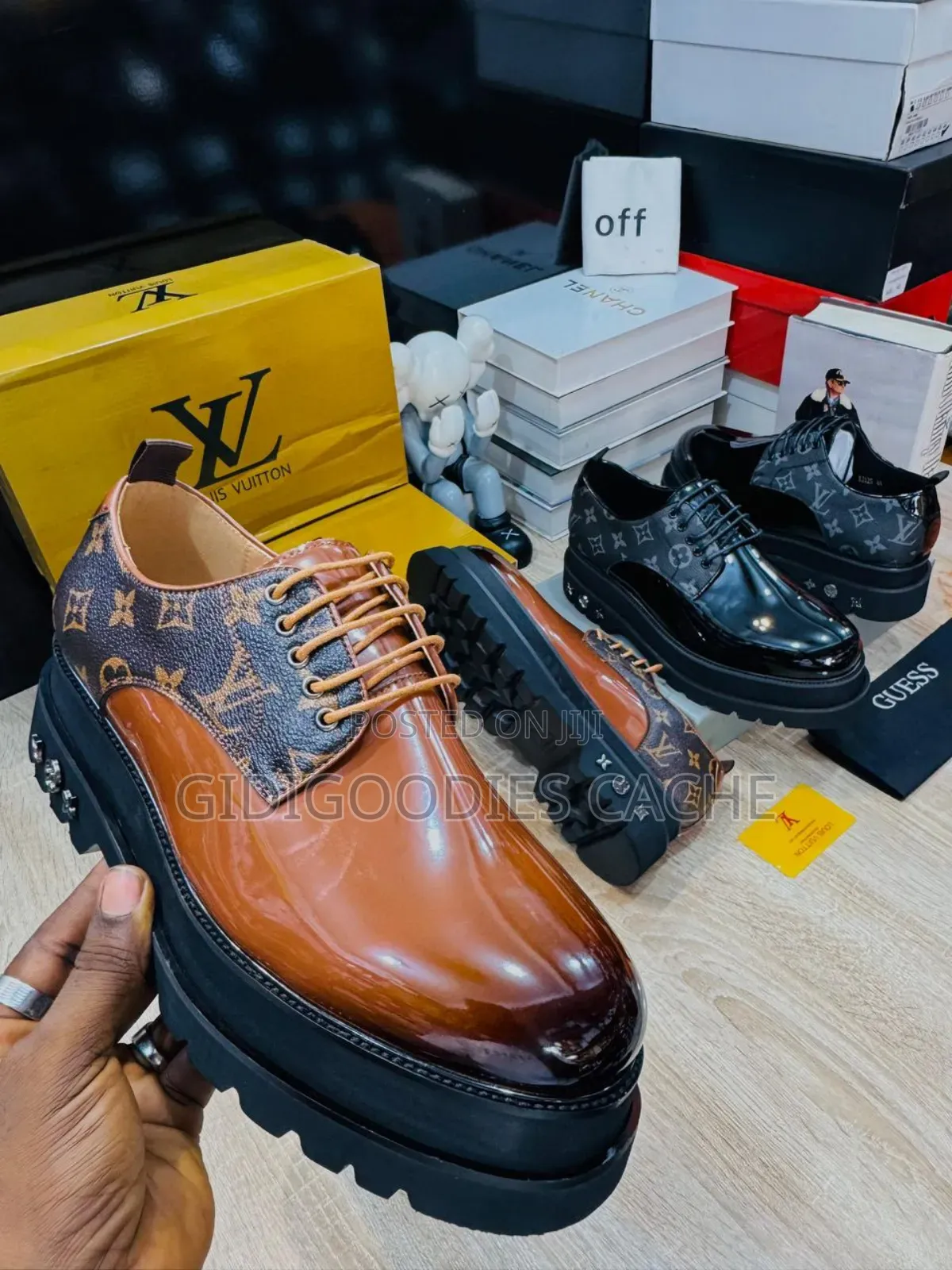 Lv Double Sole Wetlook Lace-Up Shoes