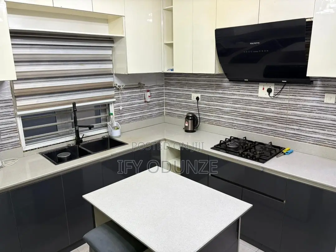 Furnished 4bdrm Apartment in Jahi for rent