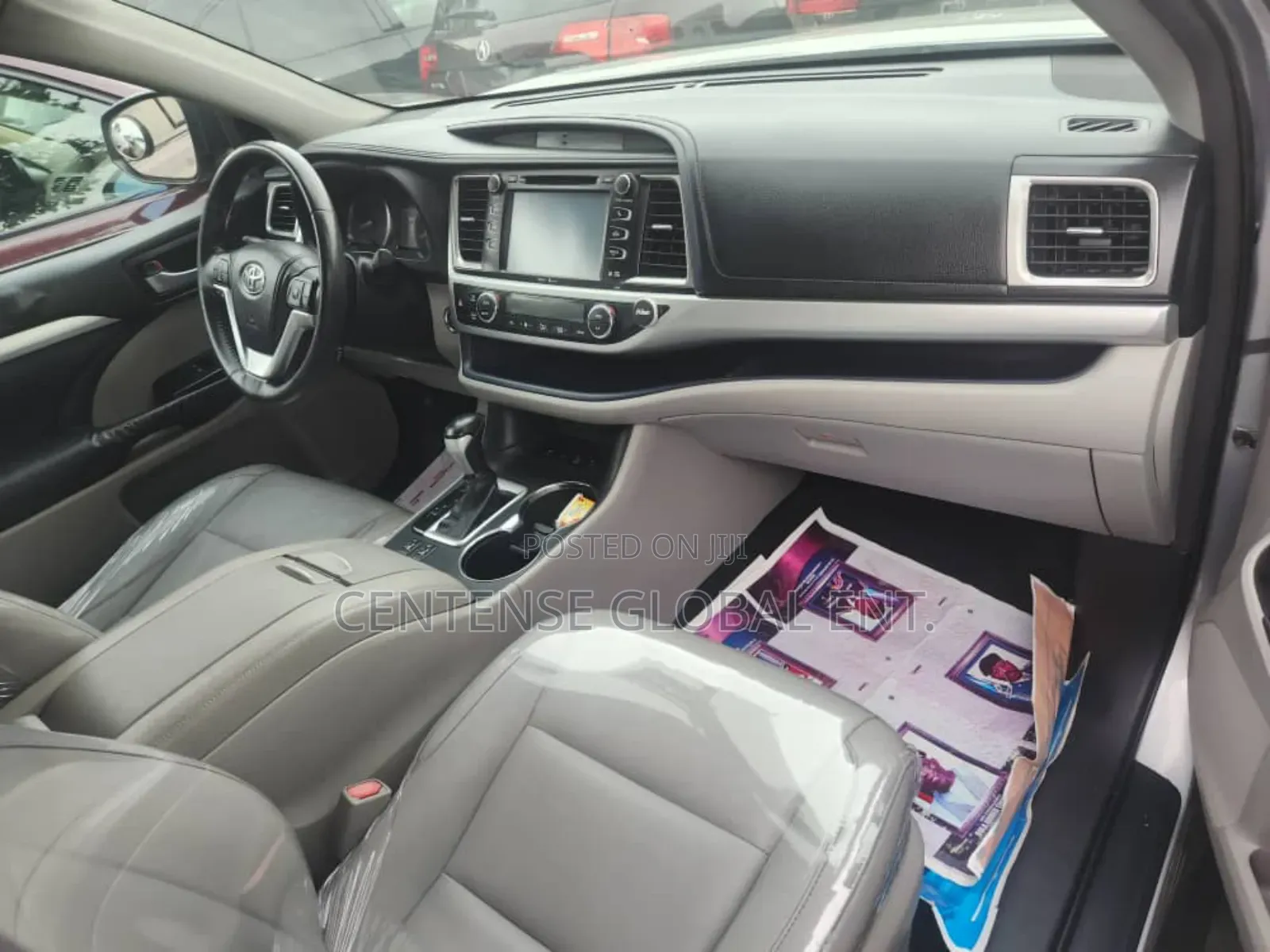 Toyota Highlander XLE 4dr SUV AWD (3.5L 6cyl 6A) 2014 Silver