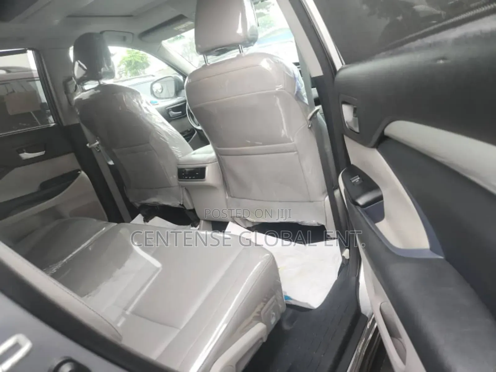 Toyota Highlander XLE 4dr SUV AWD (3.5L 6cyl 6A) 2014 Silver