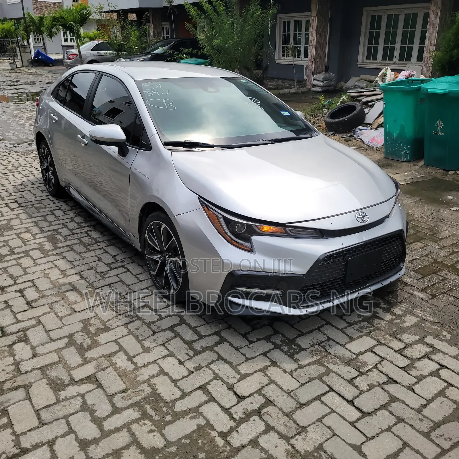 Toyota Corolla SE 2020 Silver