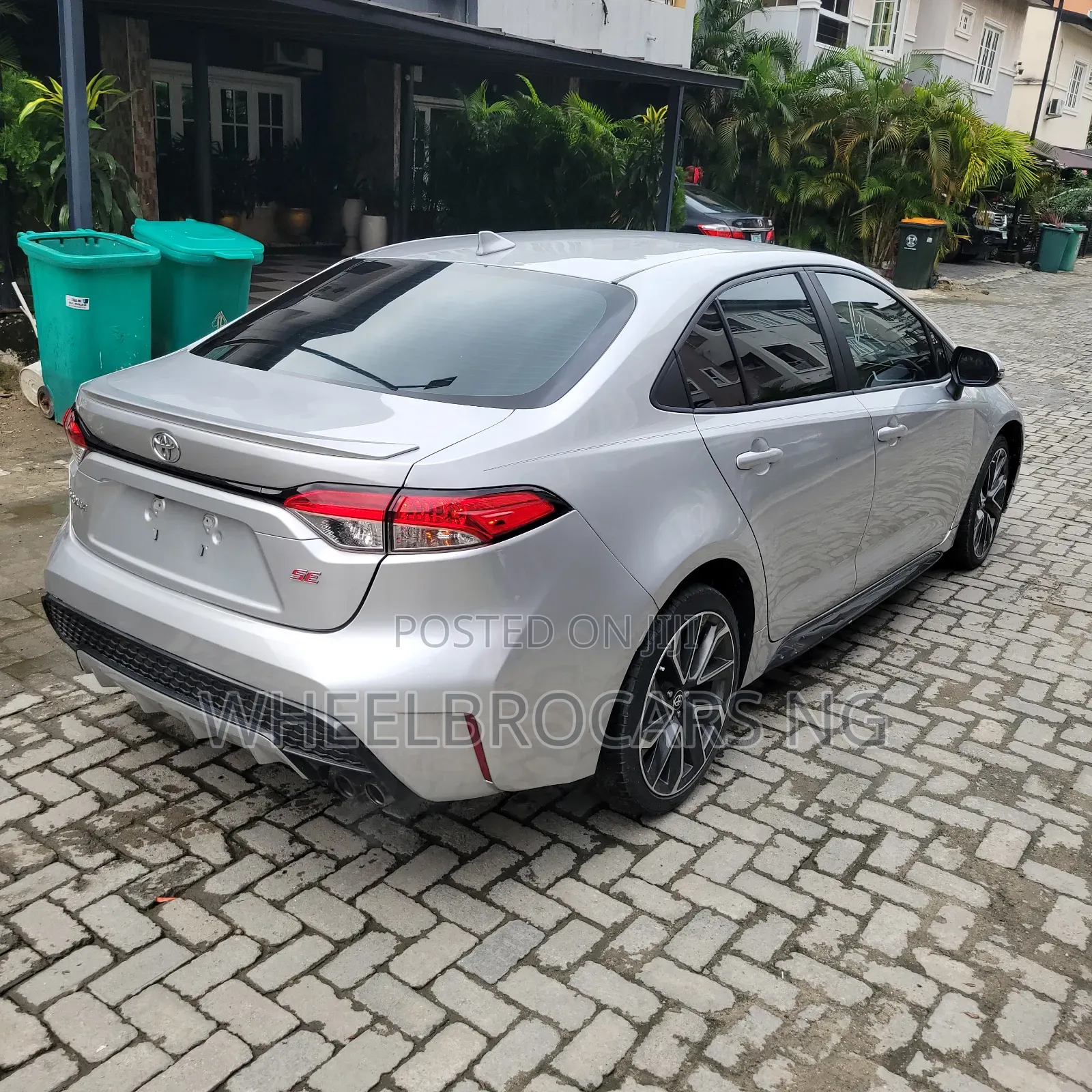 Toyota Corolla SE 2020 Silver