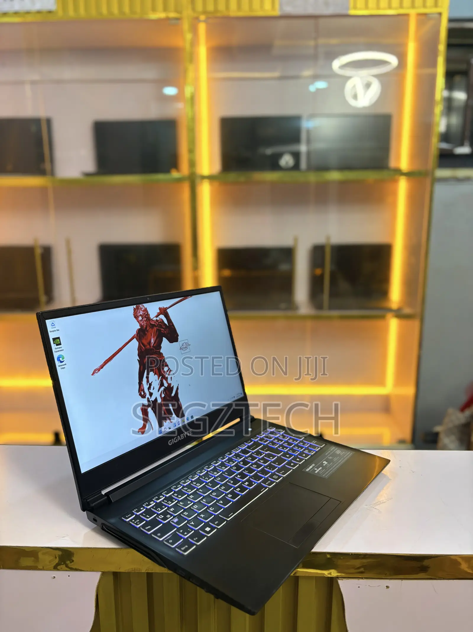 Laptop Gigabyte 16GB Intel Core i5 SSD 512GB