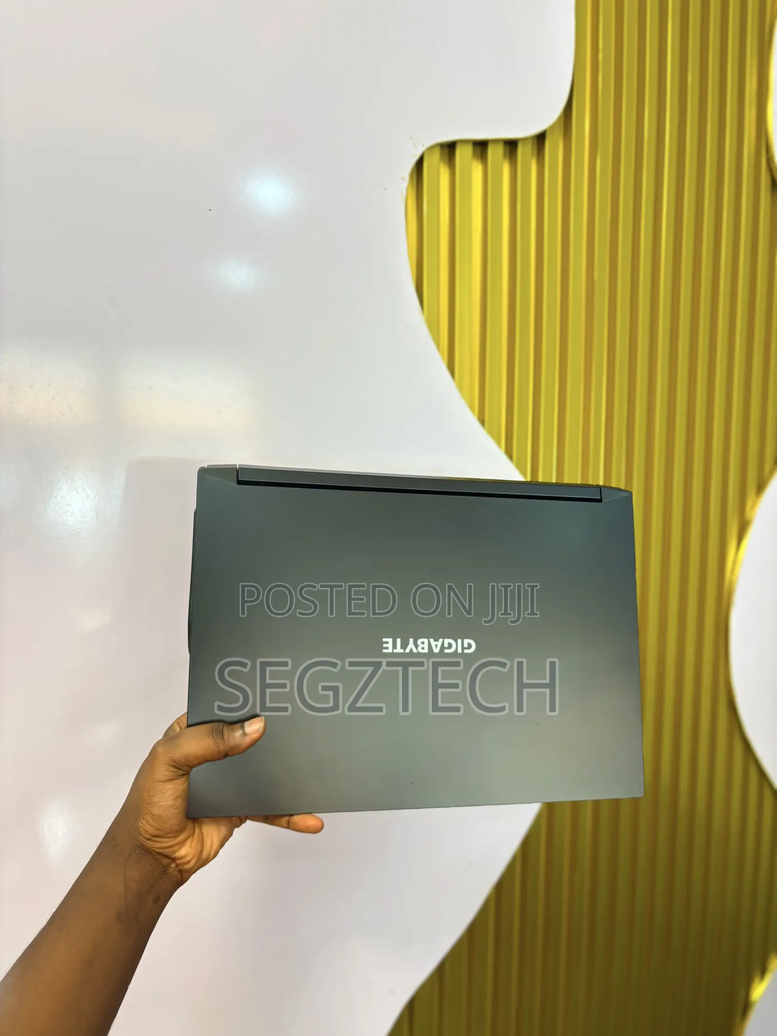 Laptop Gigabyte 16GB Intel Core i5 SSD 512GB