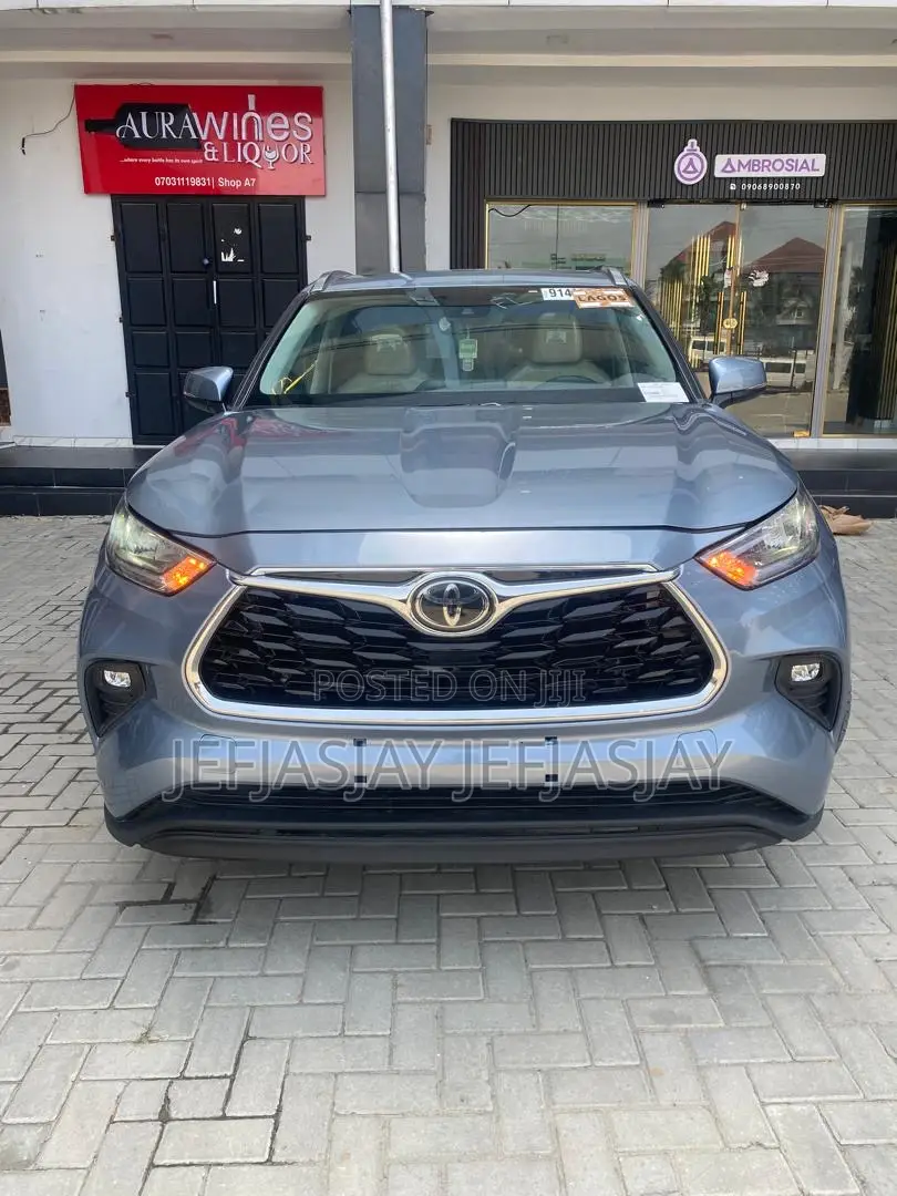 Toyota Highlander XLE 2021 Black