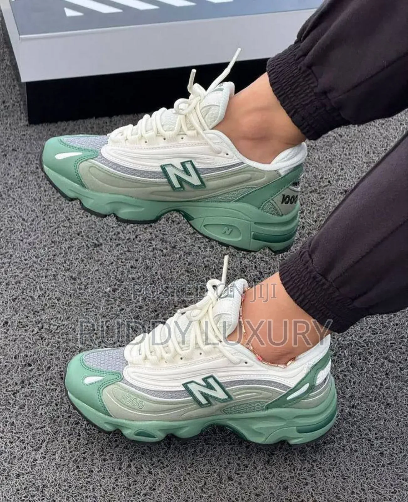 New Balance 9060