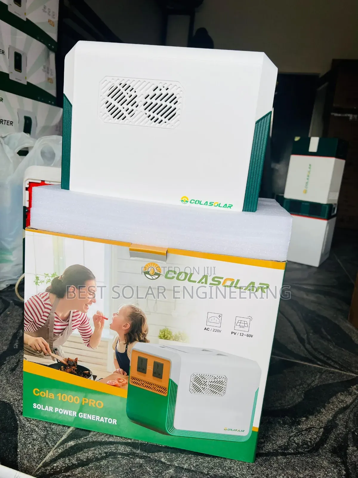 Cola 1000pro Solar Generator (300w With 1kwh Lithium Battery)
