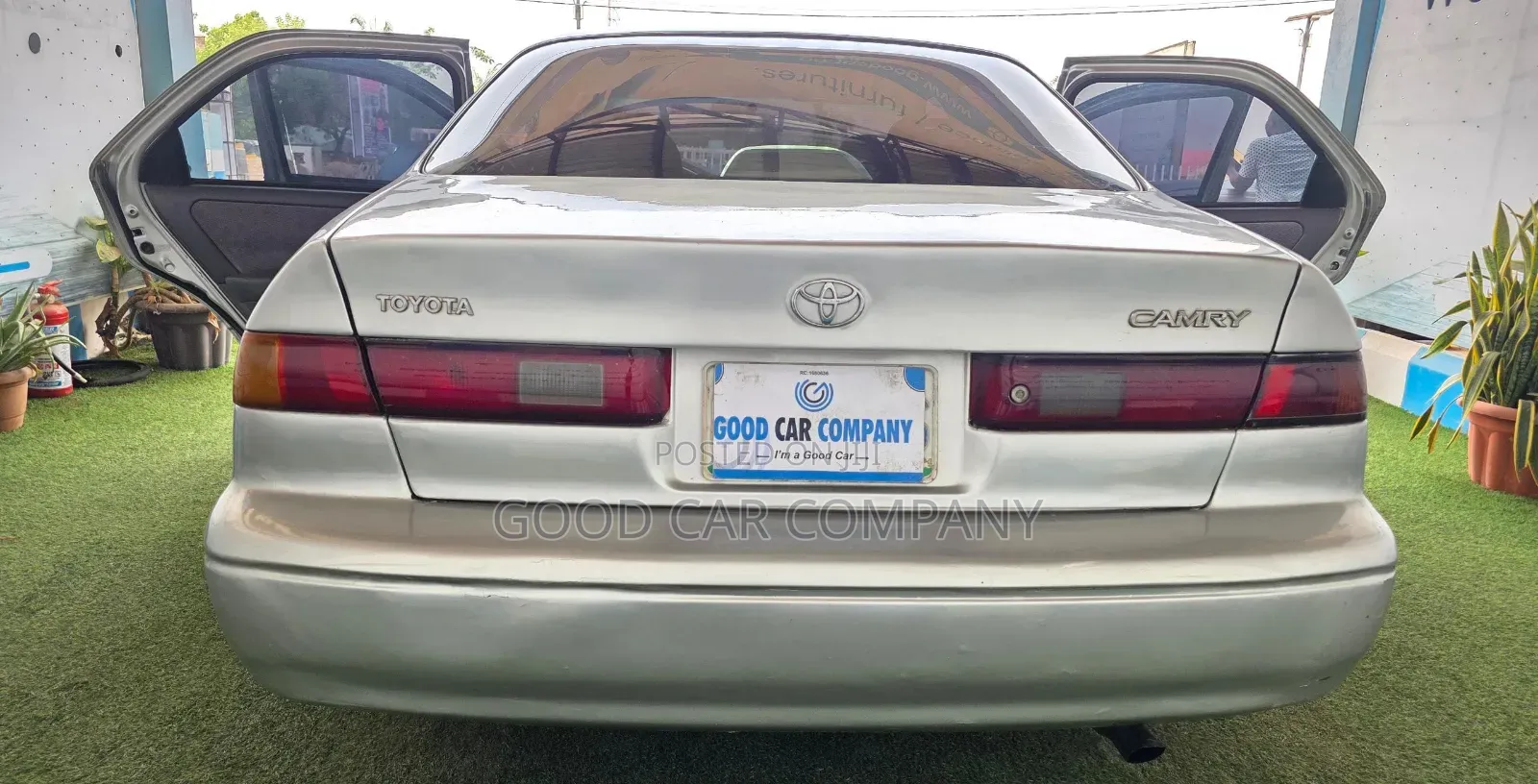 Toyota Camry Automatic 1999 Silver
