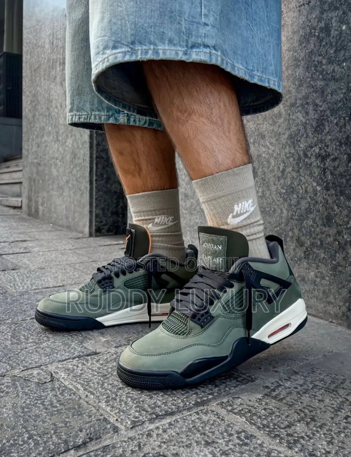 Air Jordan 4