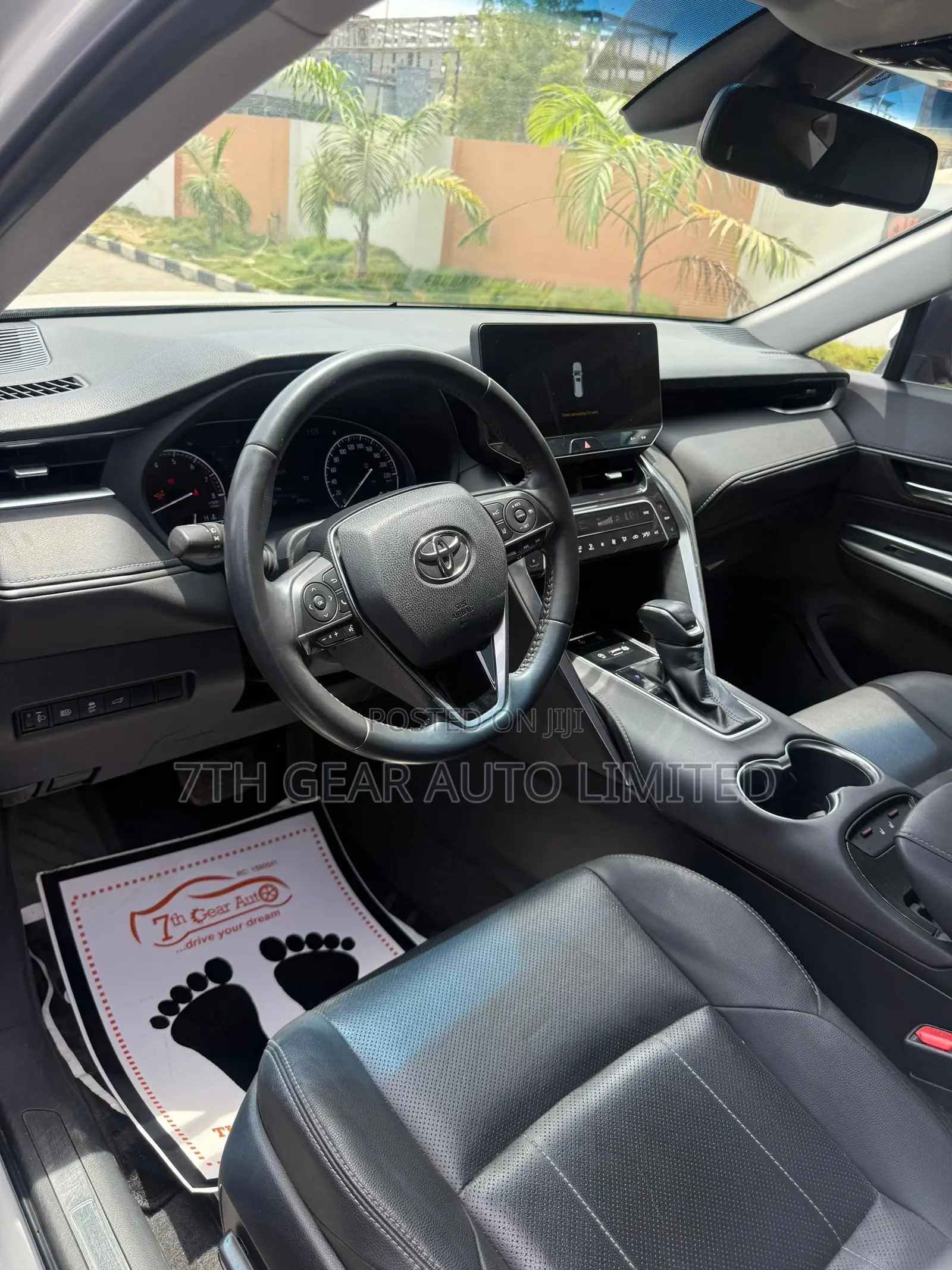 Toyota Venza 2023 White