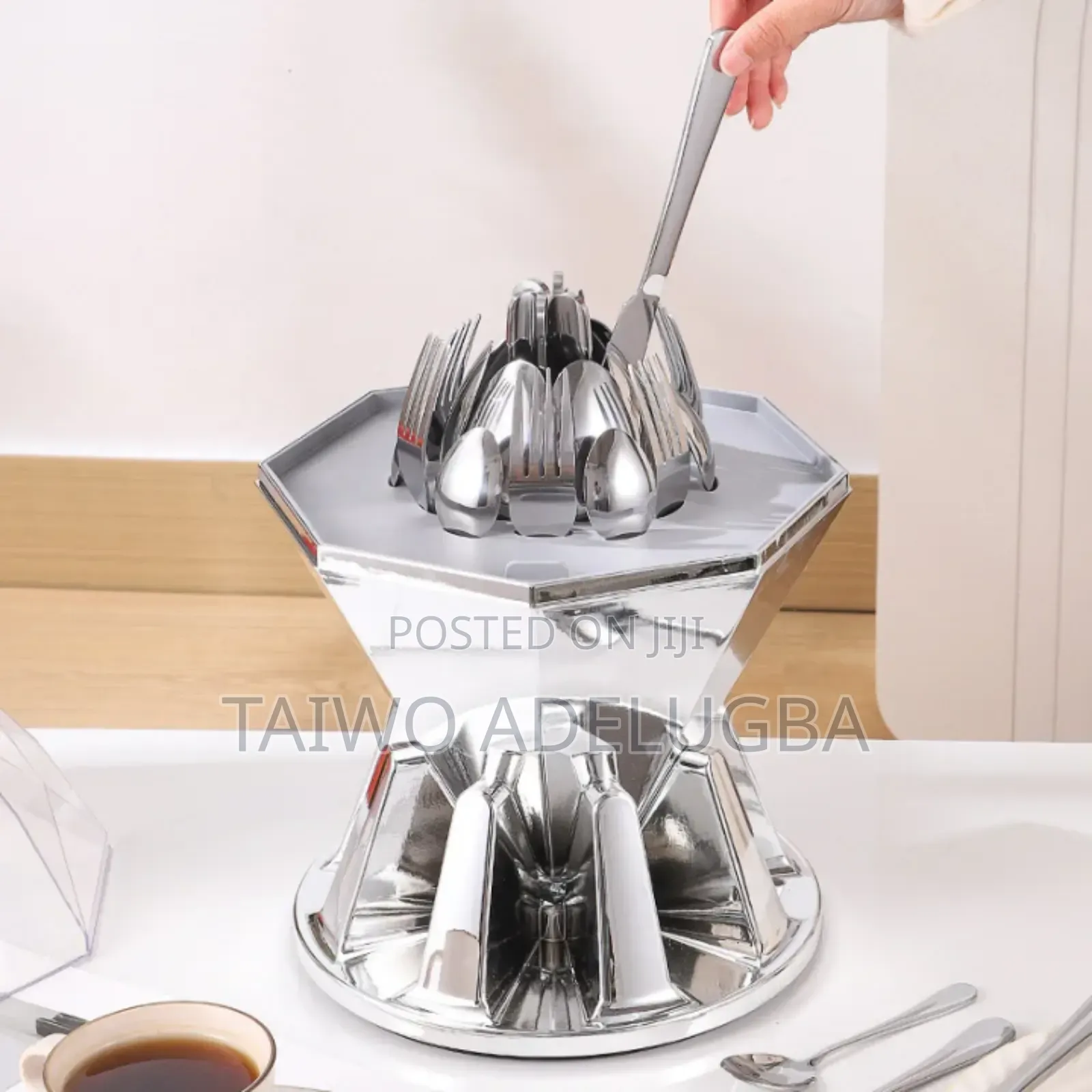 24pcs Luxury Diamond Shape Gold Cutlery