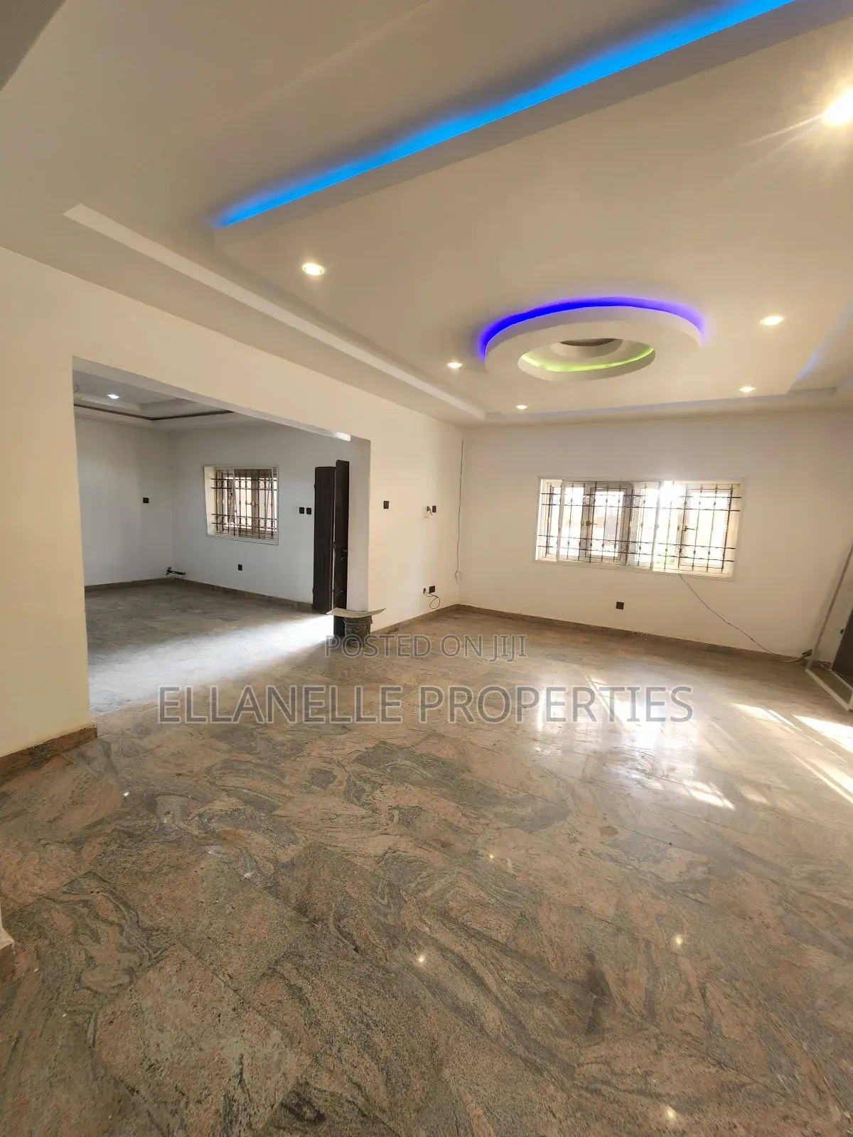 5bdrm Townhouse / Terrace in Asokoro for rent