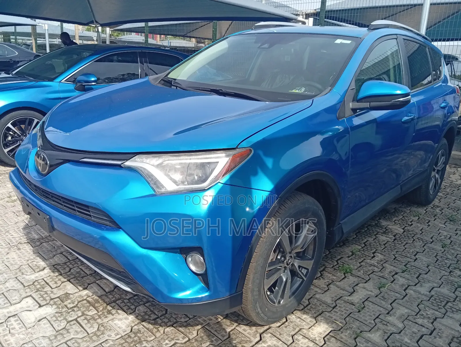Toyota RAV4 XLE 4dr SUV AWD (2.5L 4cyl 6A) 2018 Blue