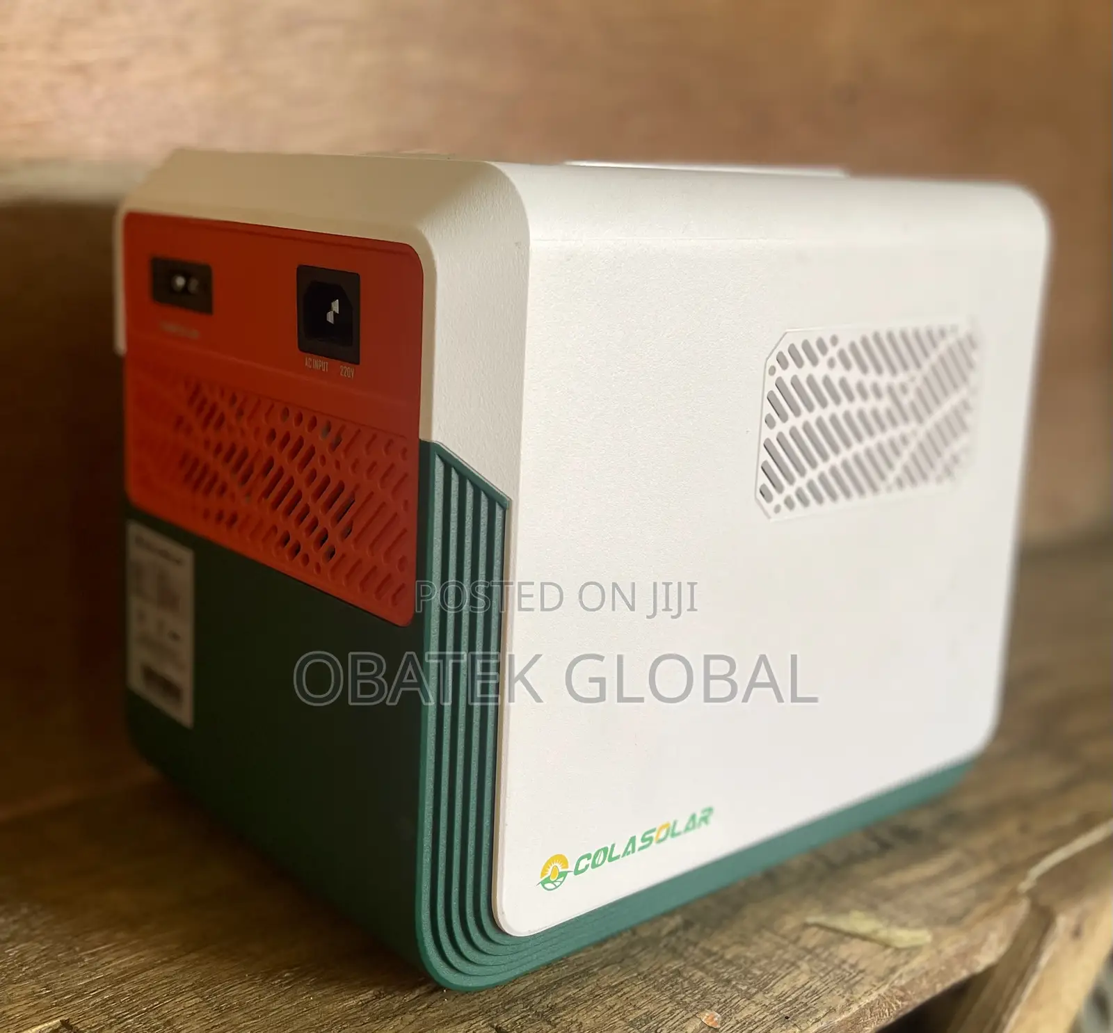 Cola 1000 Pro Solar Generator