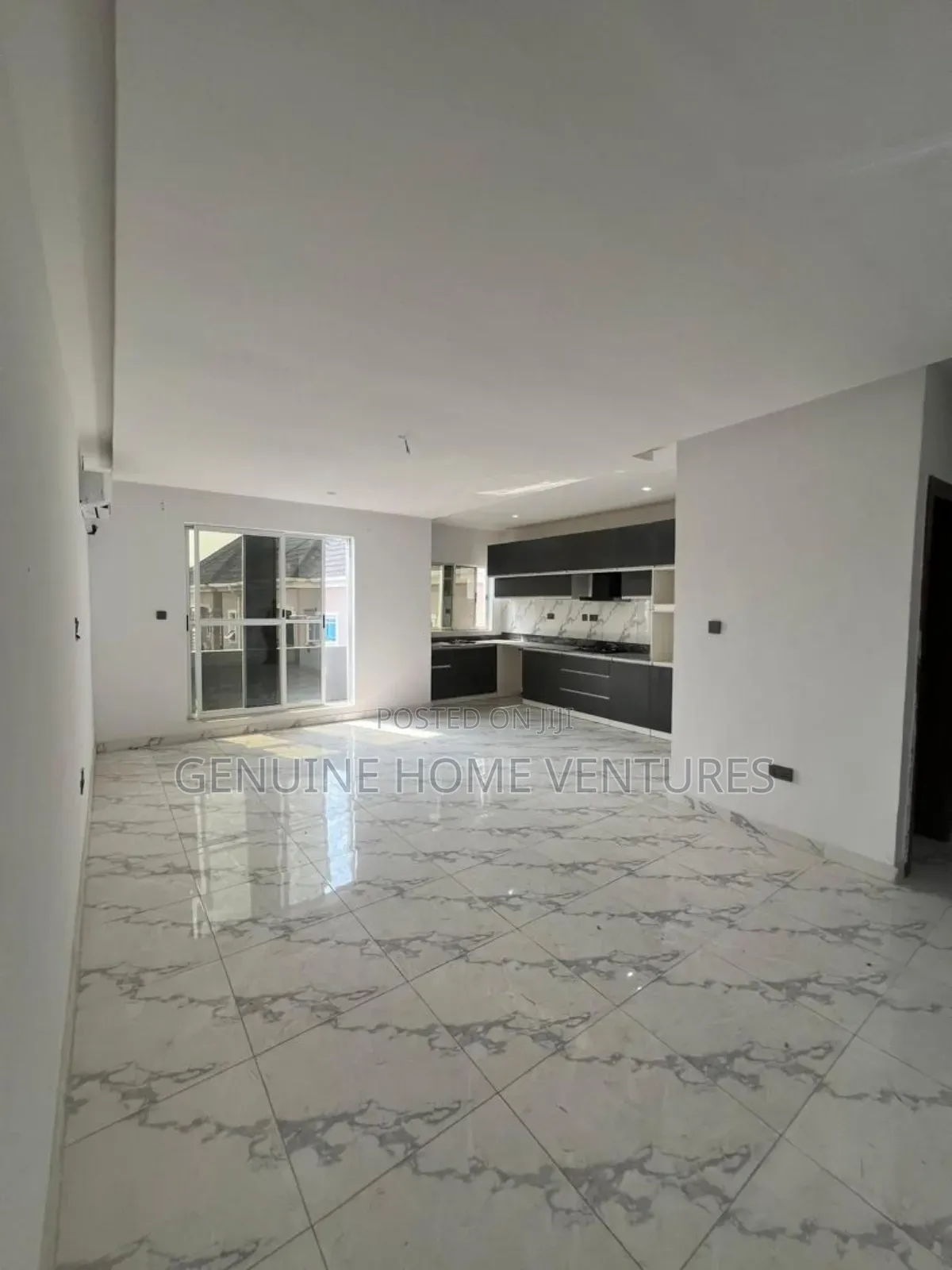 4bdrm Duplex in Orchid, Chevron for rent
