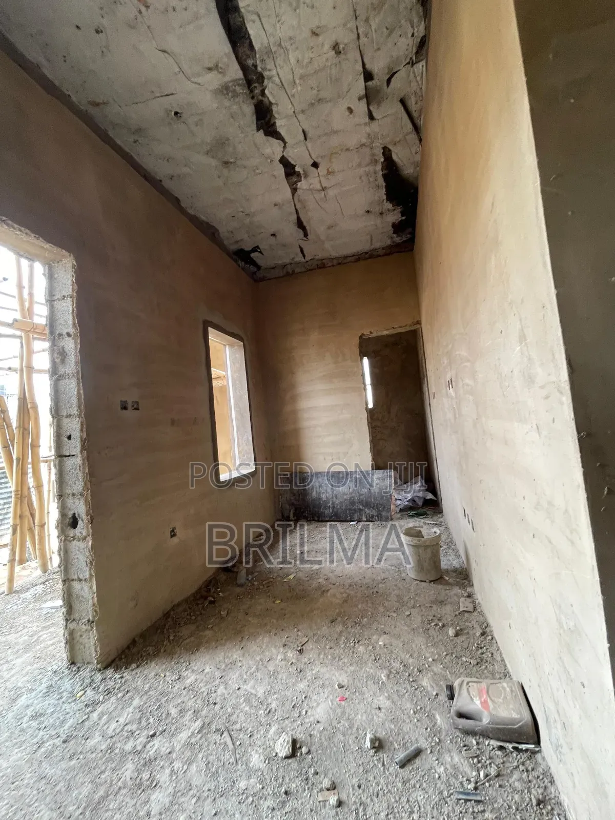 6bdrm Duplex in Life Camp for sale