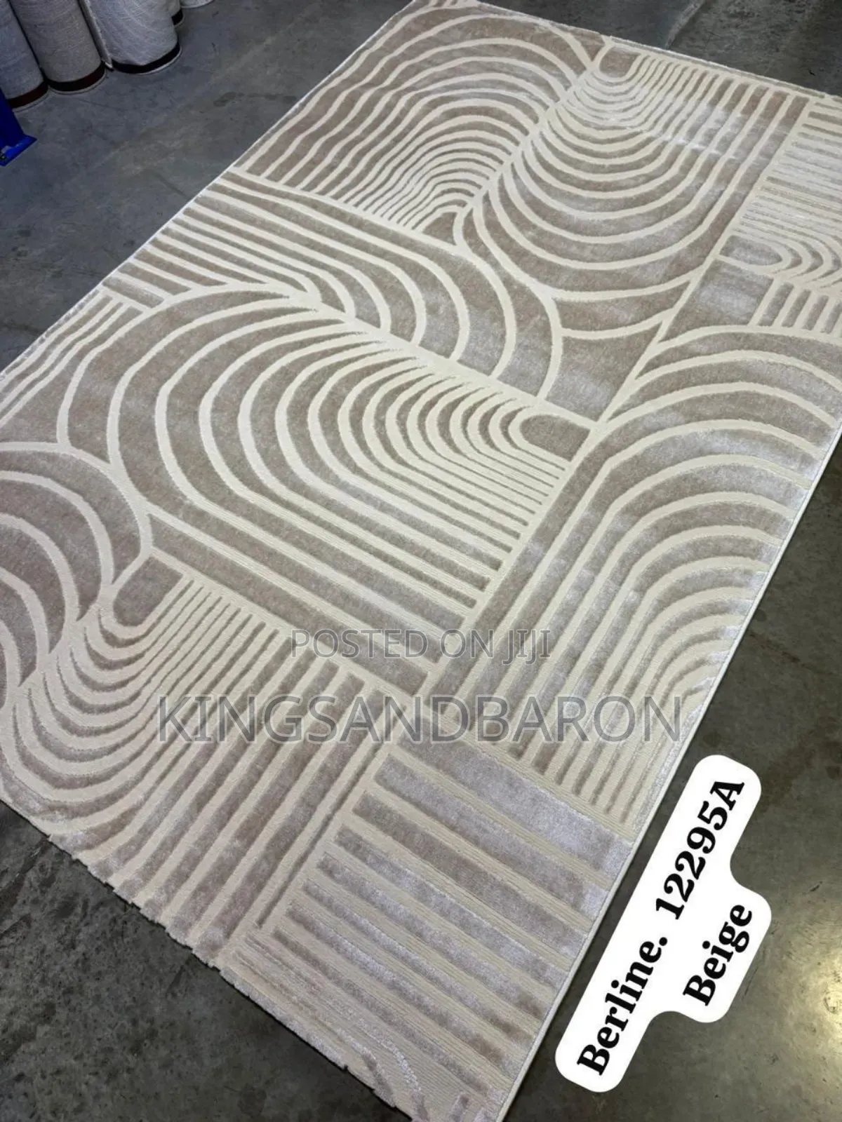 7×10fts Brown/Cream/Beige/Gray Turkey Center Rug