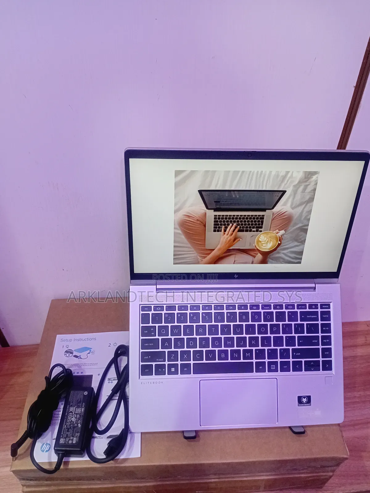 New Laptop HP 348 G5 16GB AMD Ryzen 5 SSD 512GB