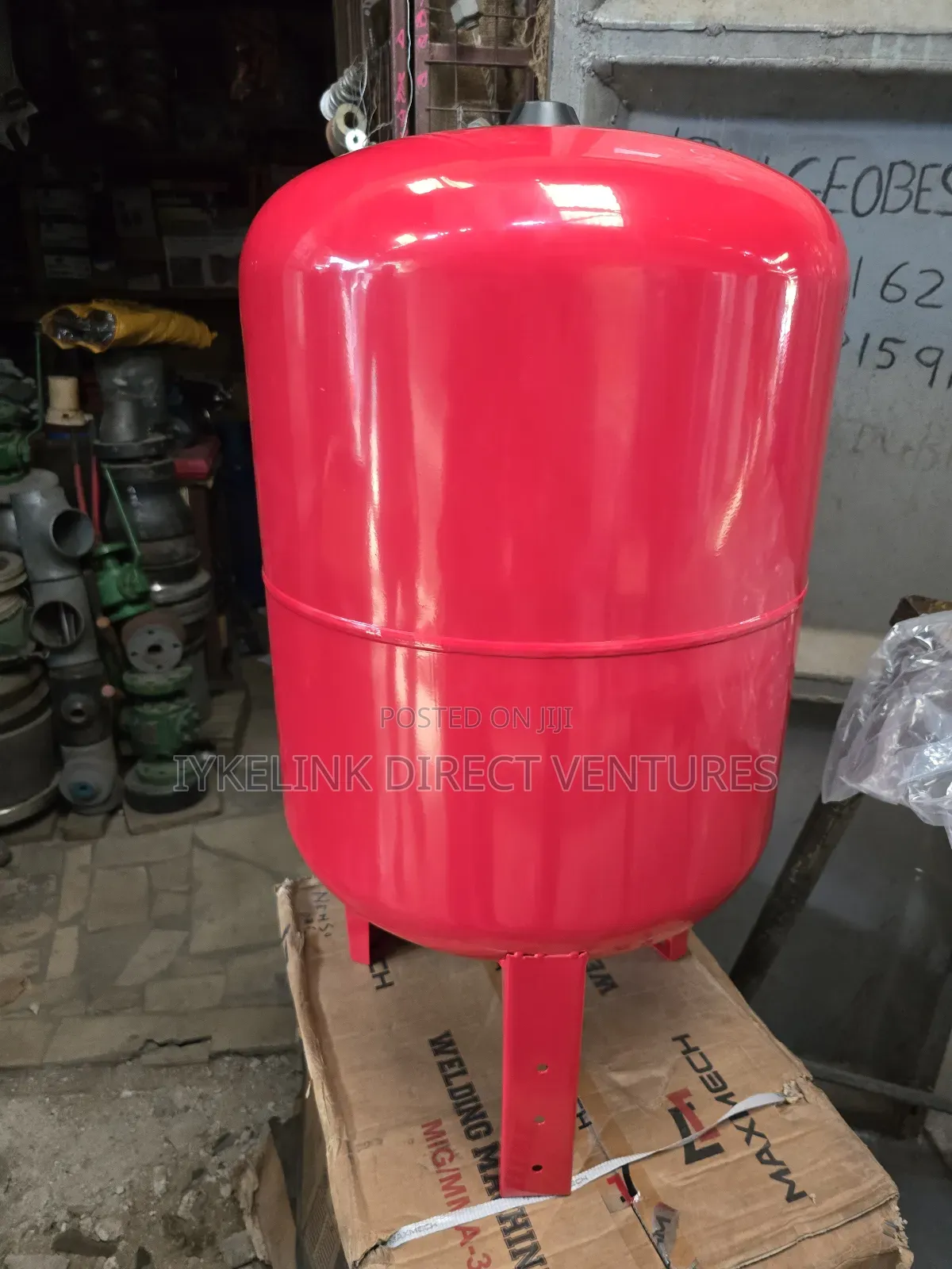 Vertical Pressure Expansion Tank 100l