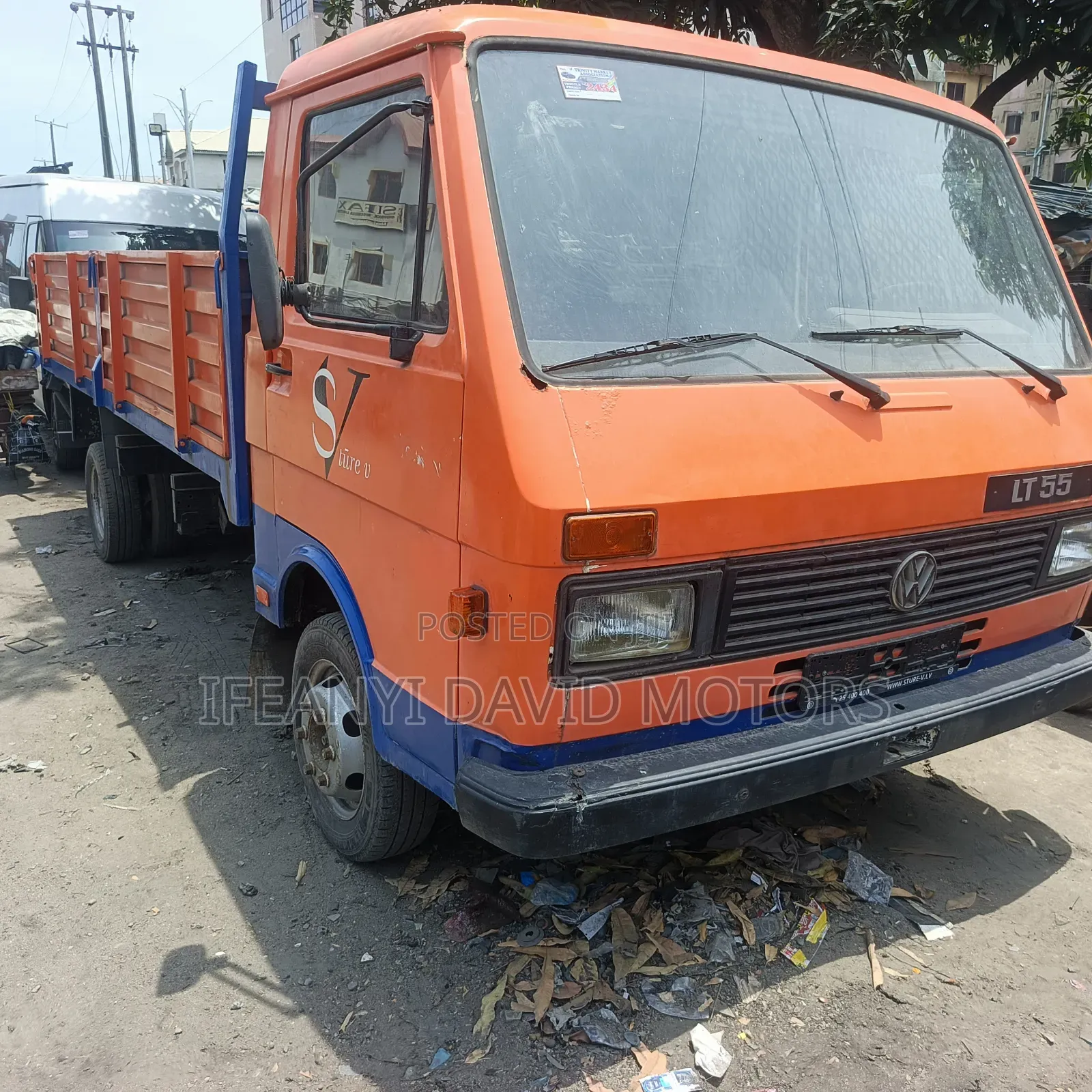 Volkswagen LT 2000 Orange