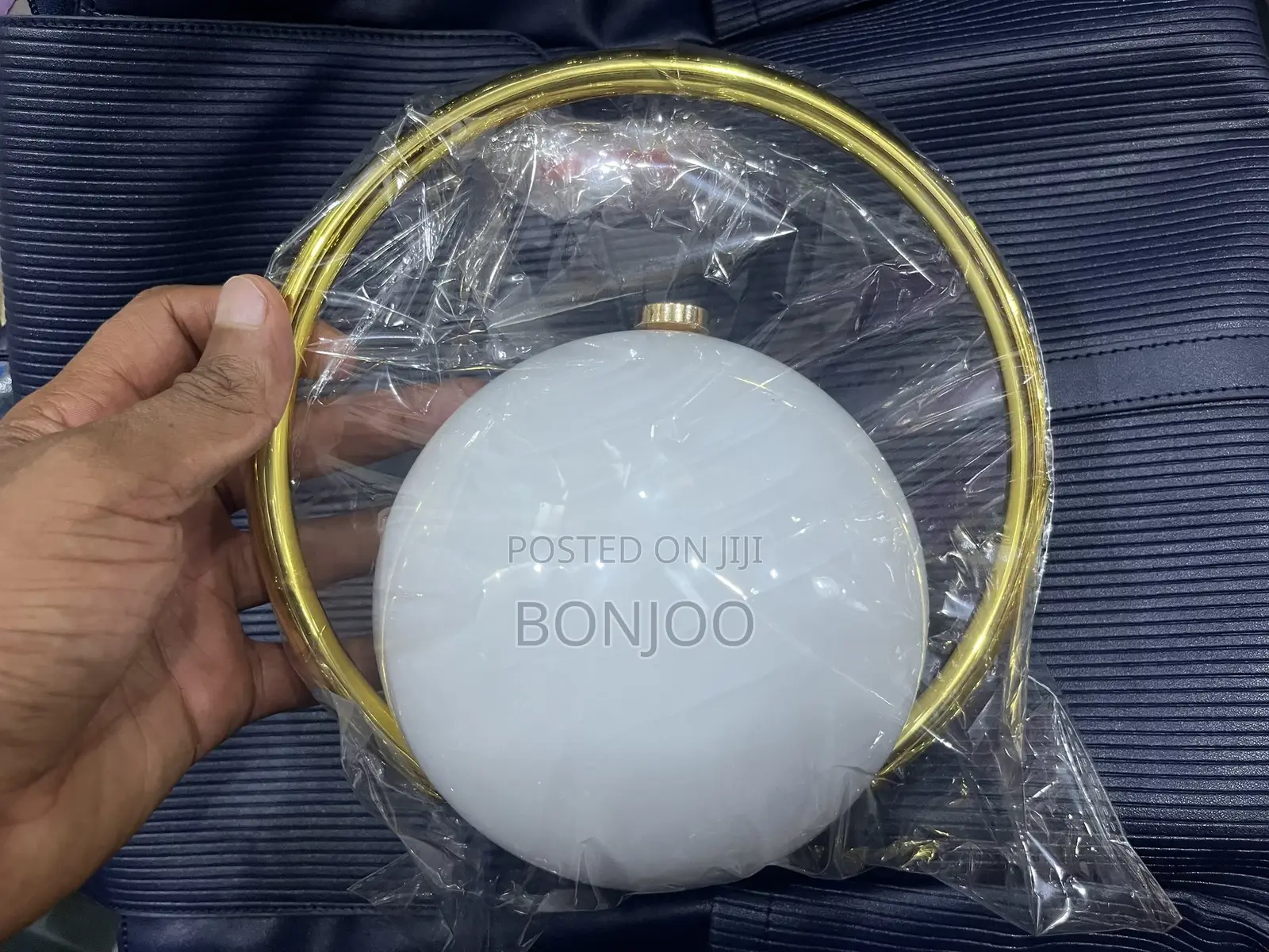Globe Purse — Sky White
