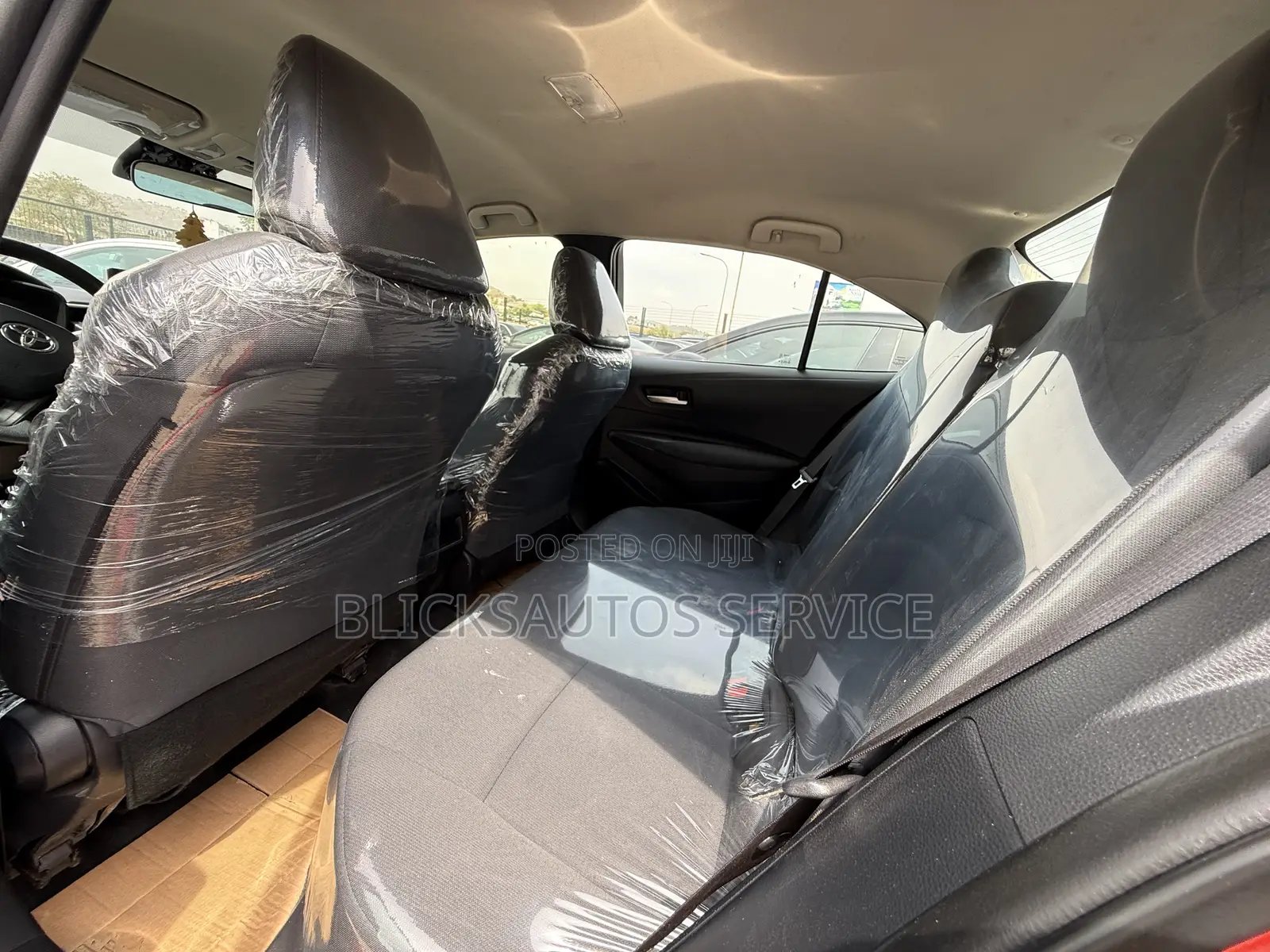Toyota Corolla LE 2021 Red