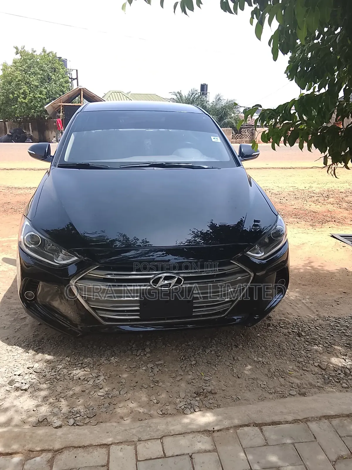Hyundai Elantra Limited Sedan FWD (2.0L 4cyl 6A) 2017 Black