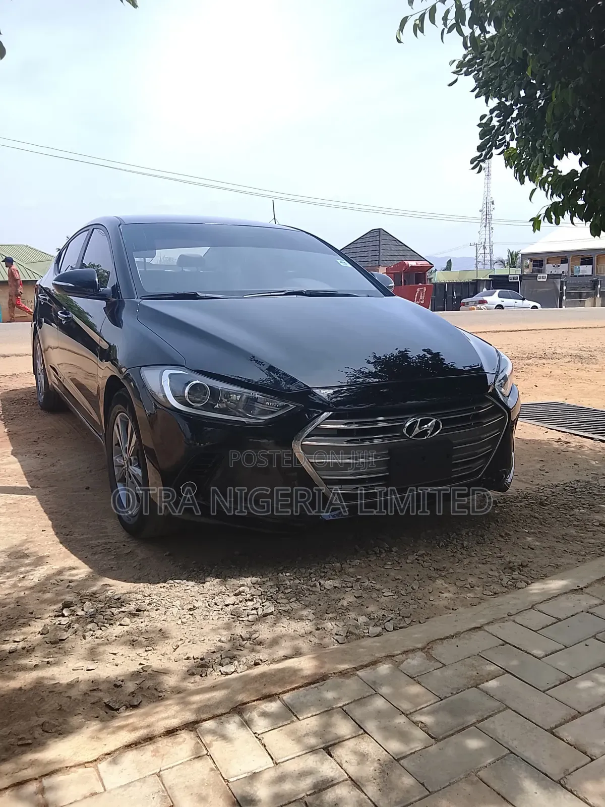 Hyundai Elantra Limited Sedan FWD (2.0L 4cyl 6A) 2017 Black