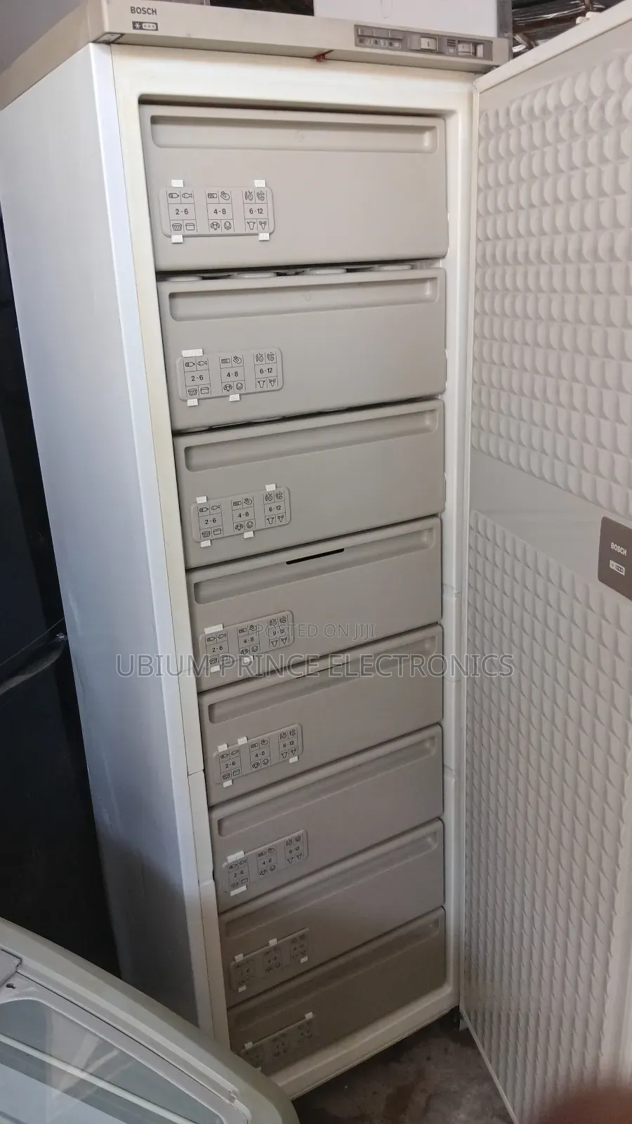 Bosch Standing Freezer 8steps