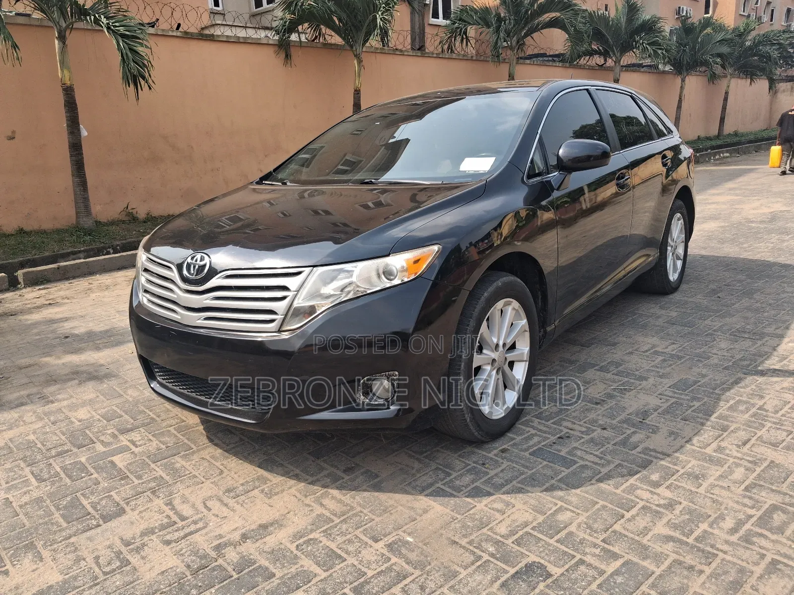 Toyota Venza LE 2011 Black